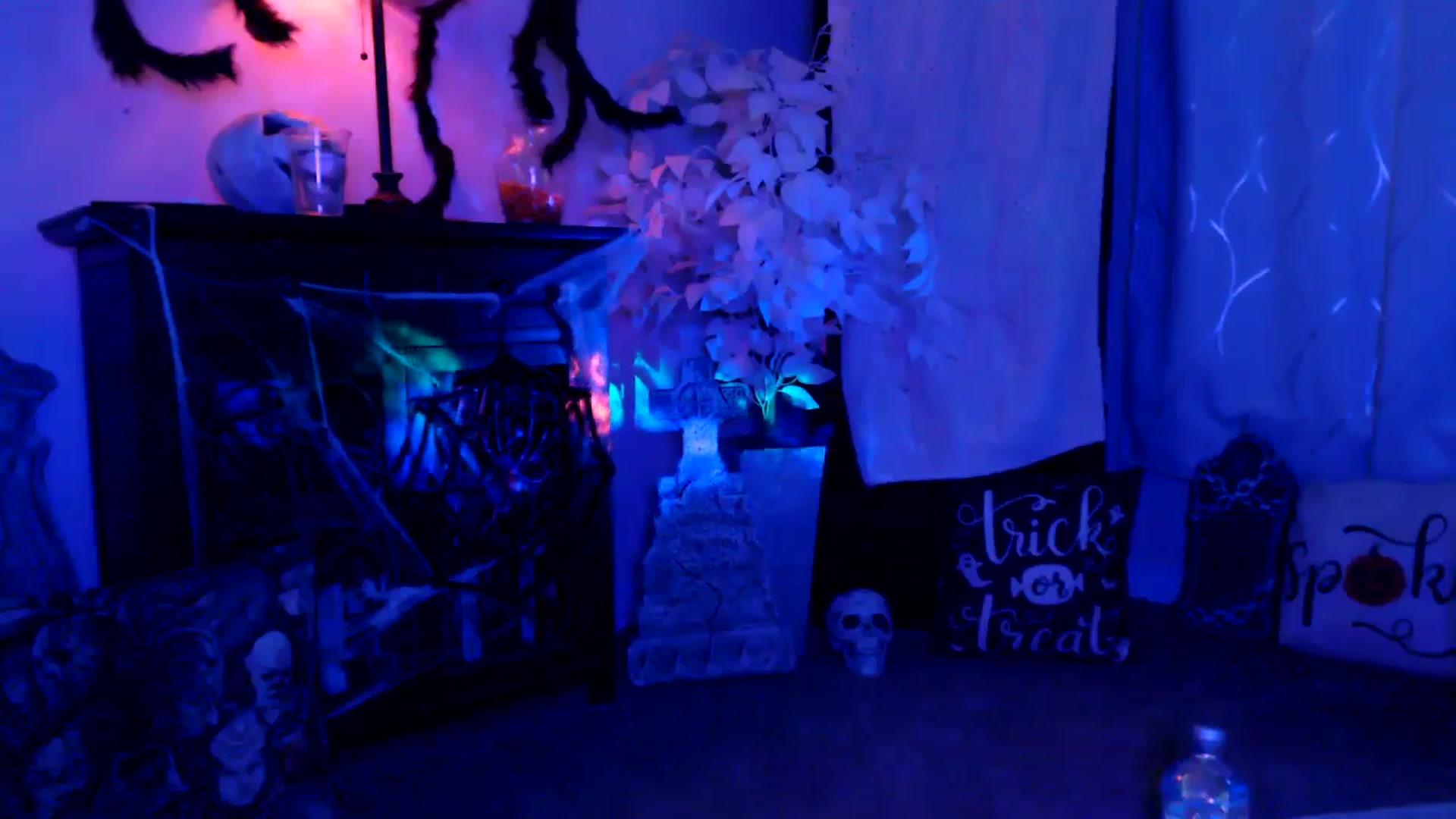 Gallery image thumbnail from HeidiKlumsy's myfreecams stream on, 10/07/2025, 23:27 image 14 of 20