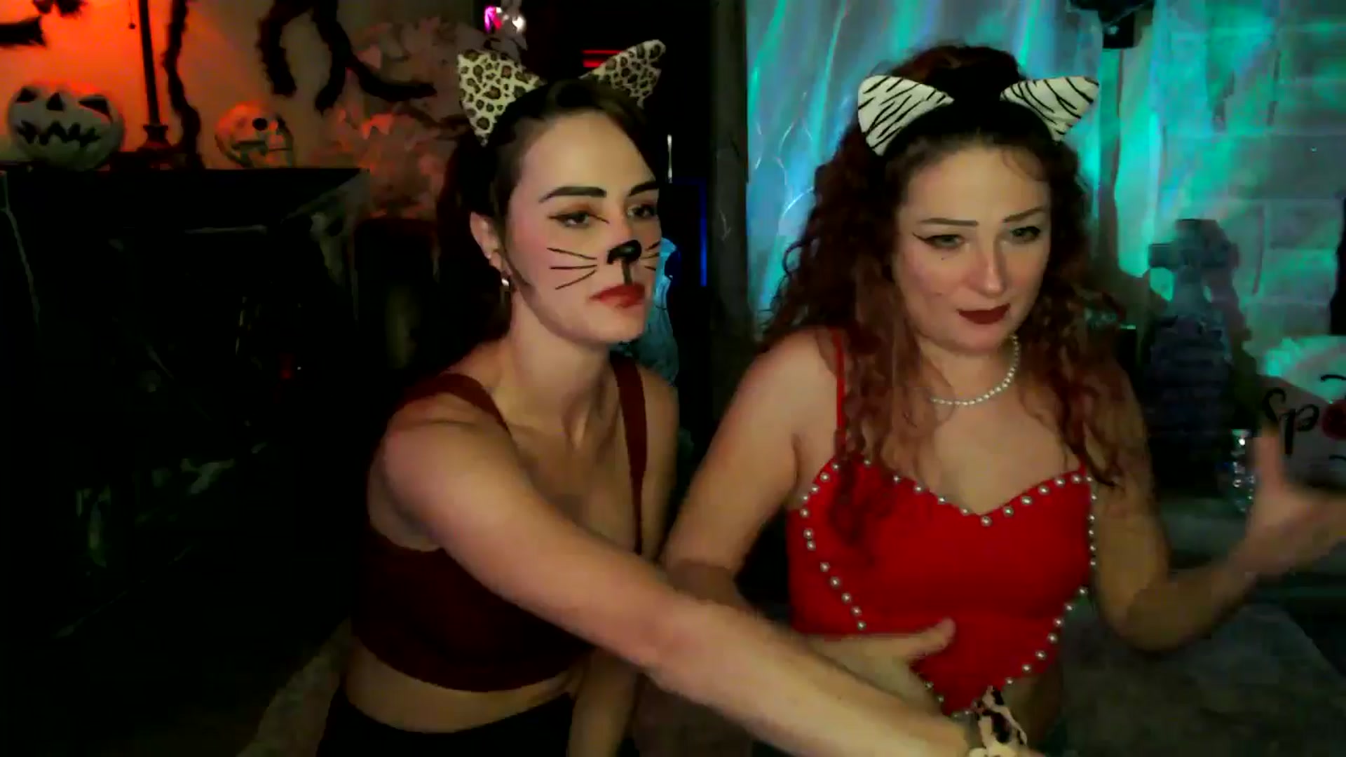 Gallery image thumbnail from HeidiKlumsy's myfreecams stream on, 10/10/2025, 03:07 image 4 of 20
