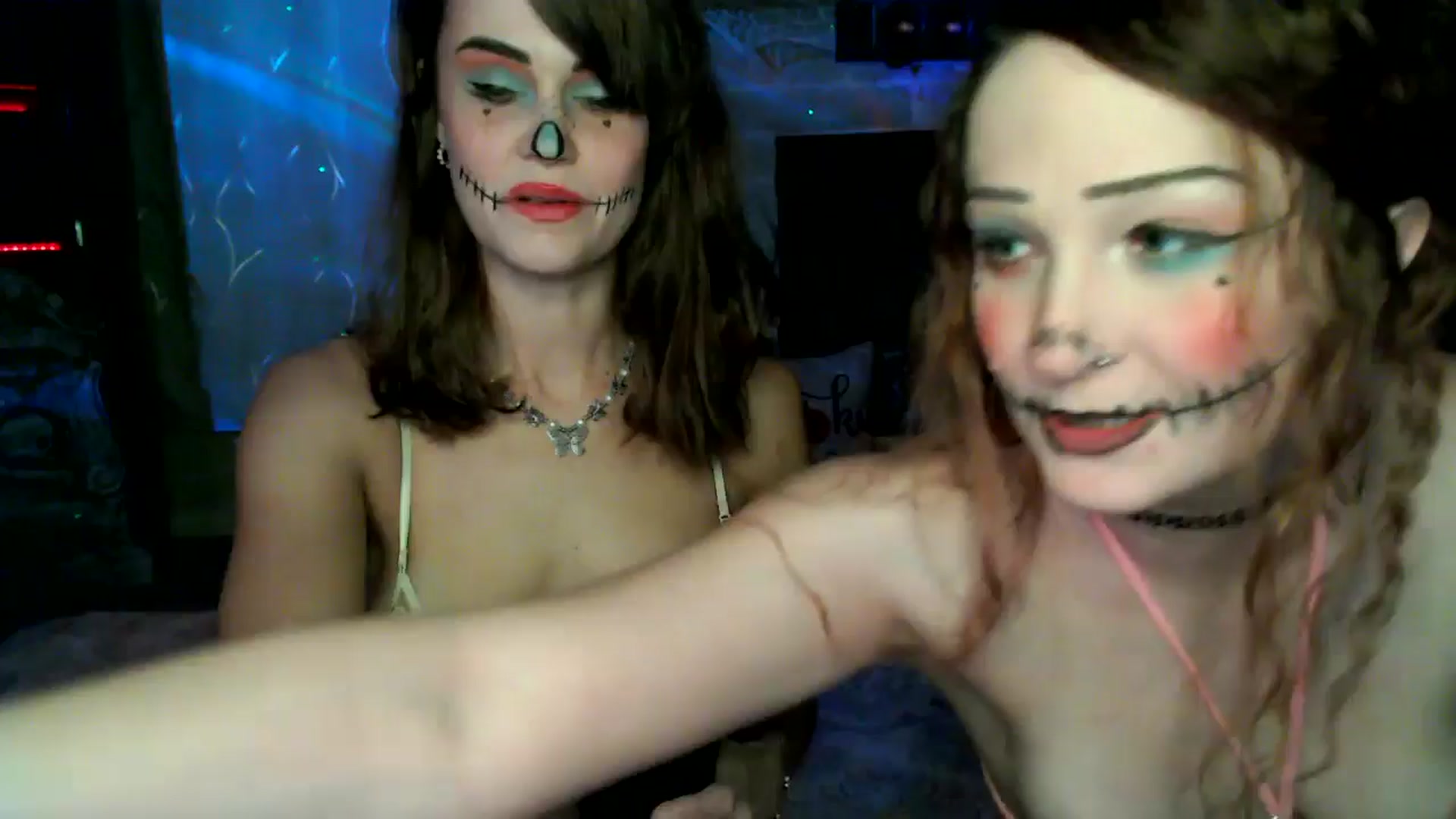 Gallery image thumbnail from HeidiKlumsy's myfreecams stream on, 10/11/2025, 03:13 image 14 of 20