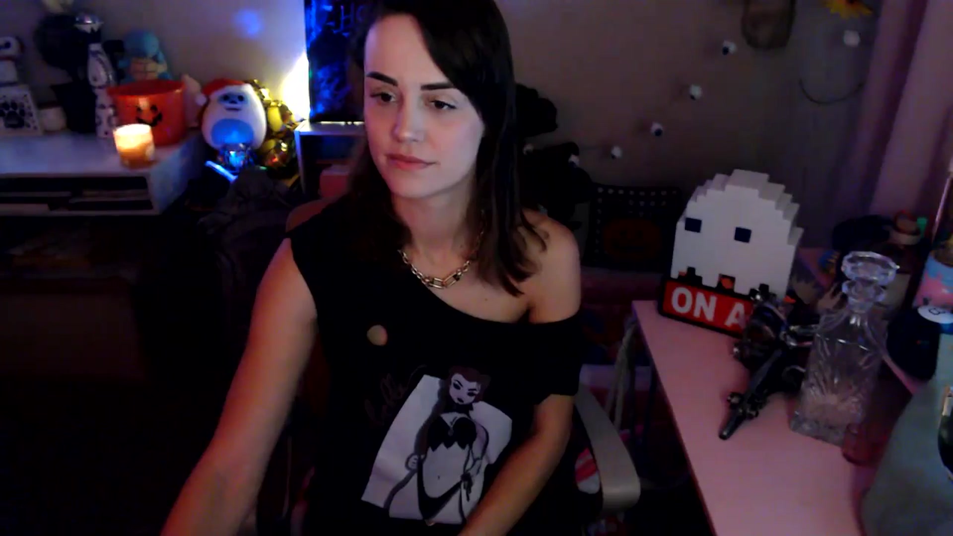Gallery image thumbnail from HeidiKlumsy's myfreecams stream on, 10/13/2025, 24:01 image 8 of 20