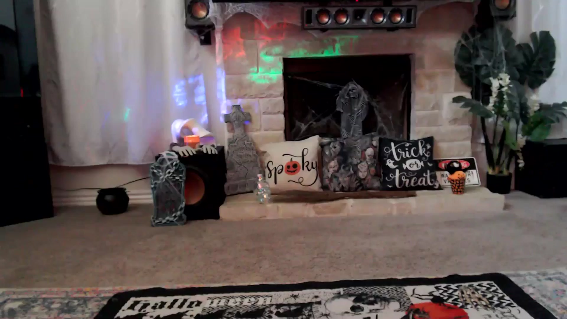Gallery image thumbnail from HeidiKlumsy's myfreecams stream on, 10/13/2025, 22:18 image 19 of 20