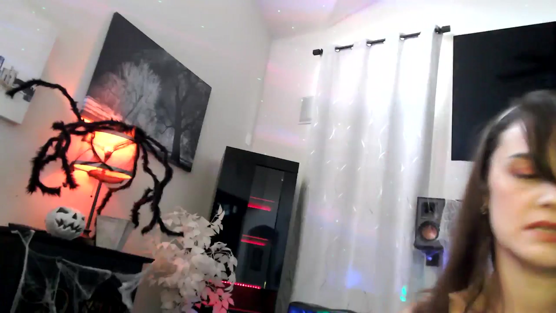 Gallery image thumbnail from HeidiKlumsy's myfreecams stream on, 10/14/2025, 22:41 image 17 of 20