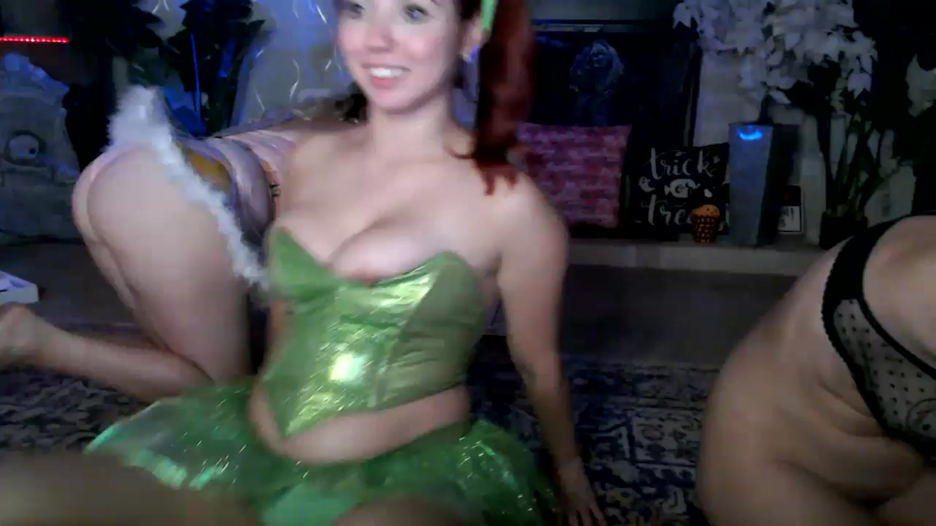 Gallery image thumbnail from HeidiKlumsy's myfreecams stream on, 10/17/2025, 08:58 image 17 of 20