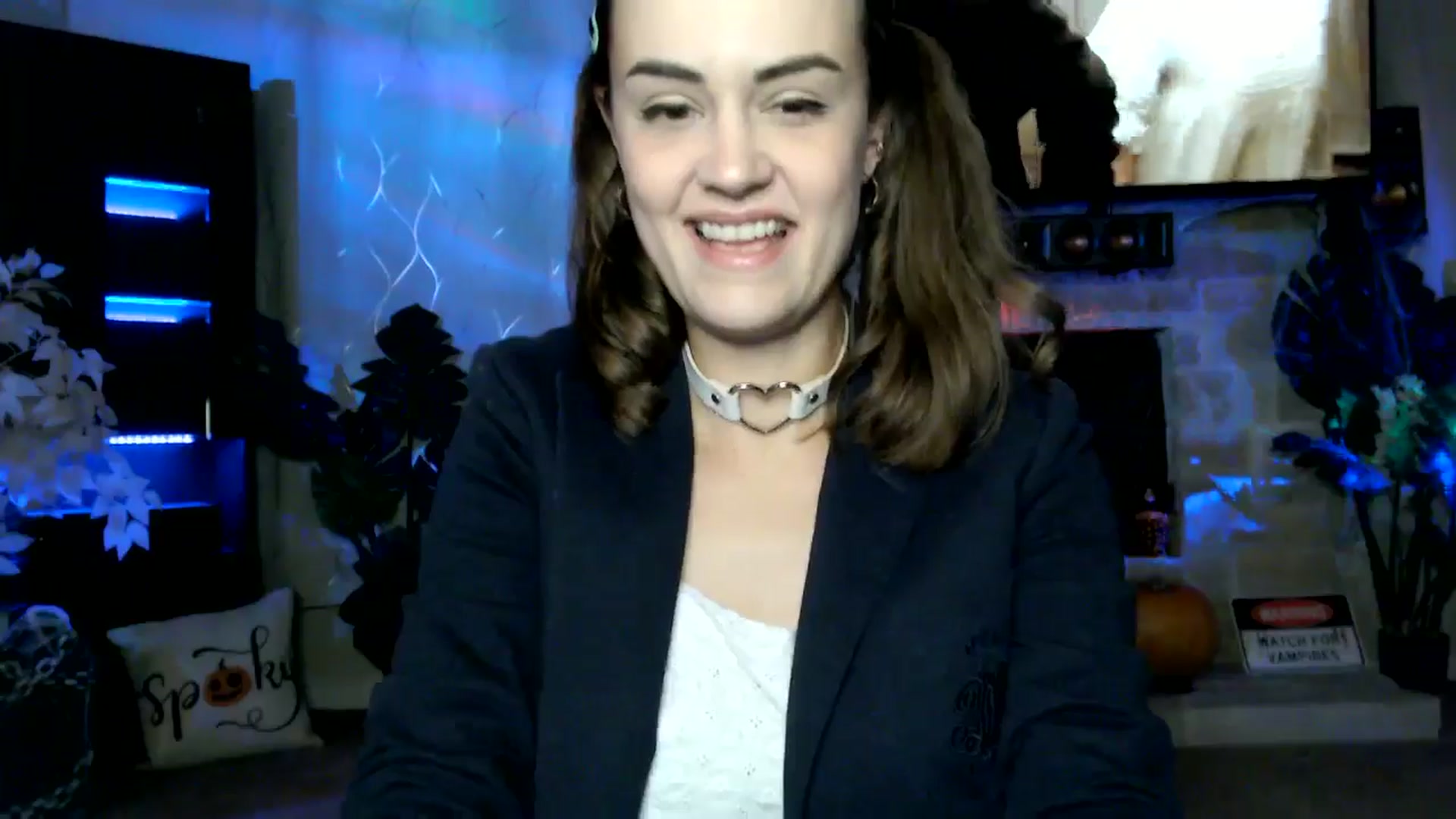 Gallery image thumbnail from HeidiKlumsy's myfreecams stream on, 10/23/2025, 02:11 image 10 of 20