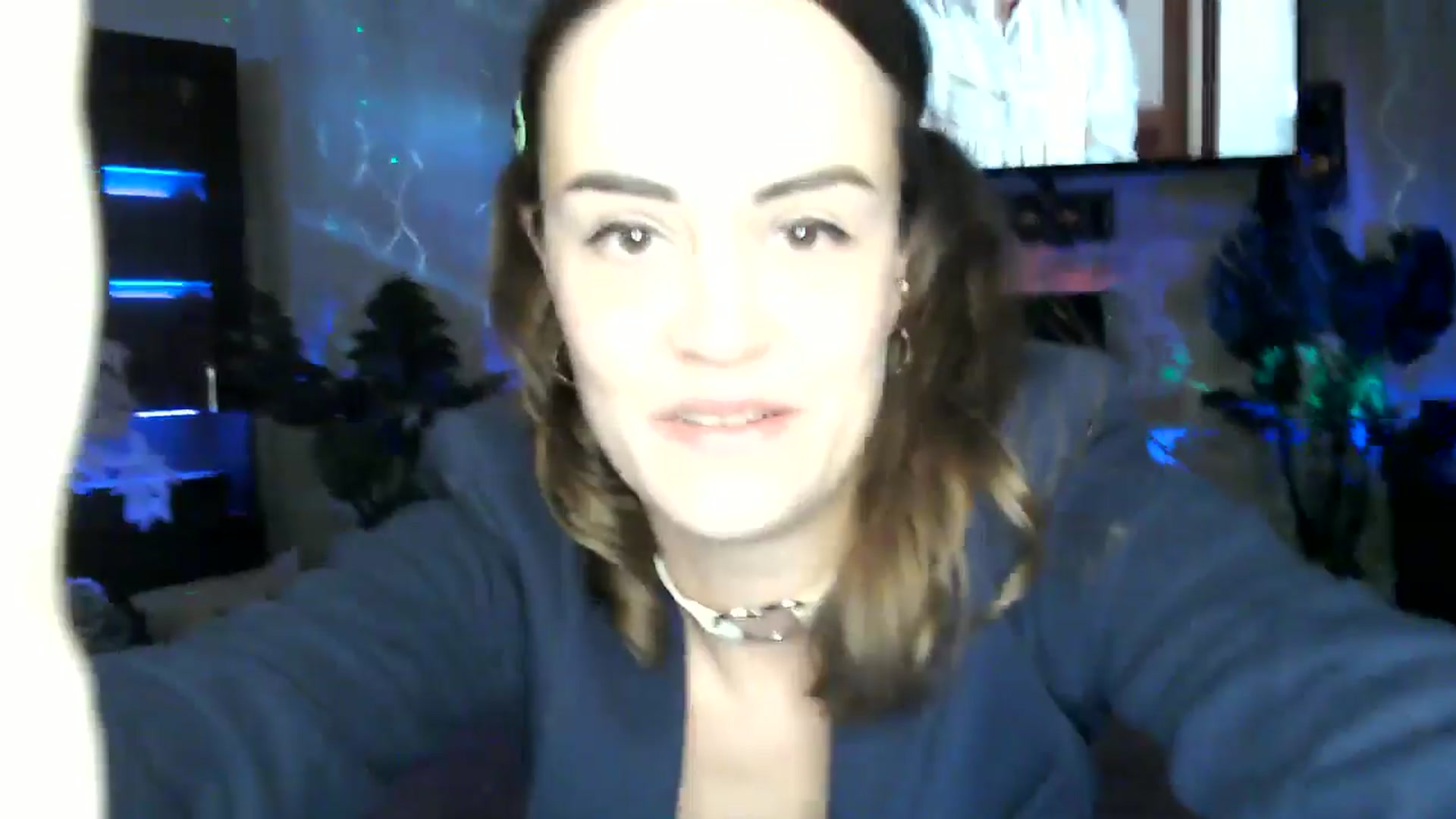 Gallery image thumbnail from HeidiKlumsy's myfreecams stream on, 10/23/2025, 02:11 image 8 of 20