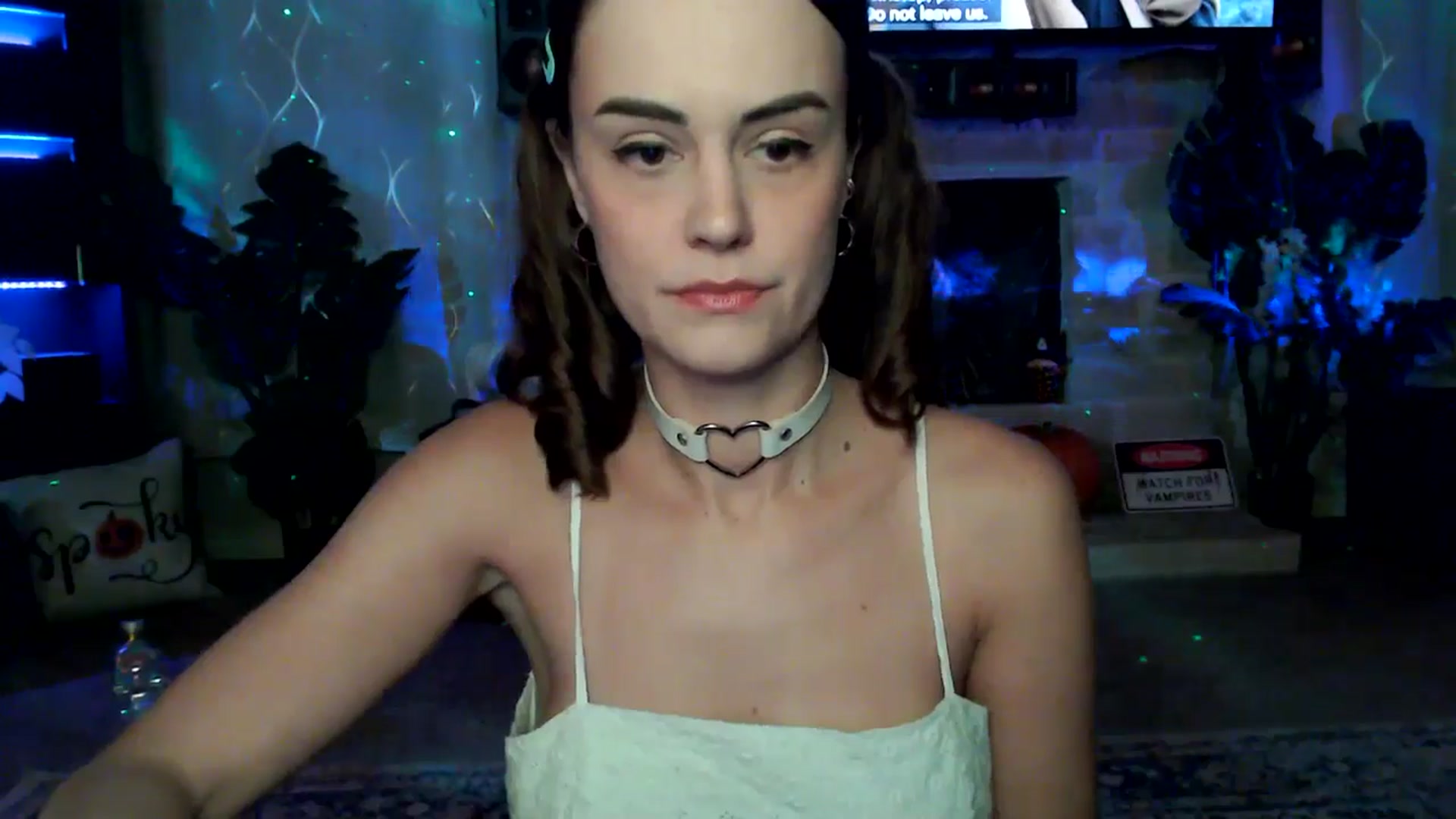 Gallery image thumbnail from HeidiKlumsy's myfreecams stream on, 10/23/2025, 03:10 image 10 of 20