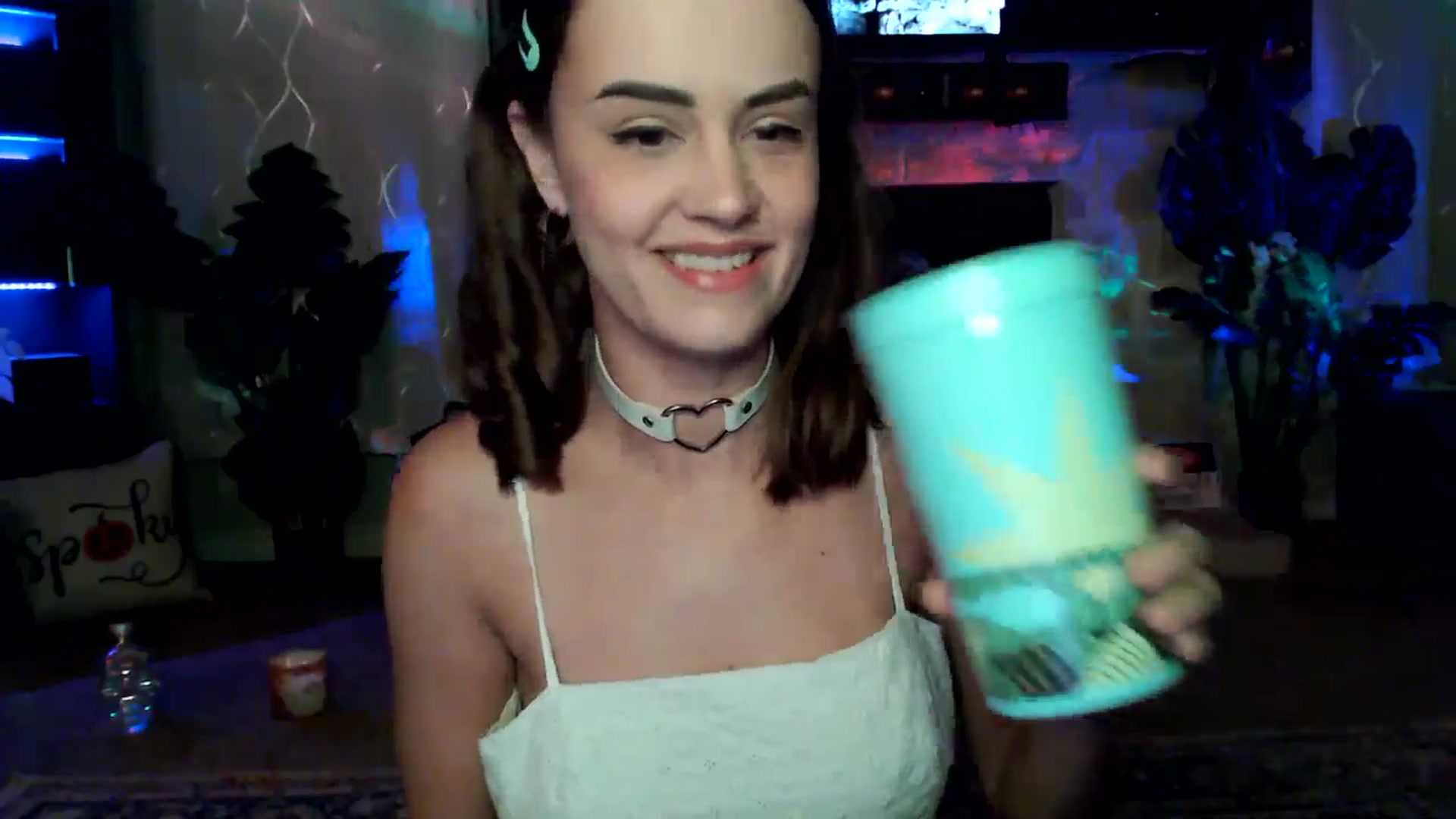 Gallery image thumbnail from HeidiKlumsy's myfreecams stream on, 10/23/2025, 03:10 image 11 of 20