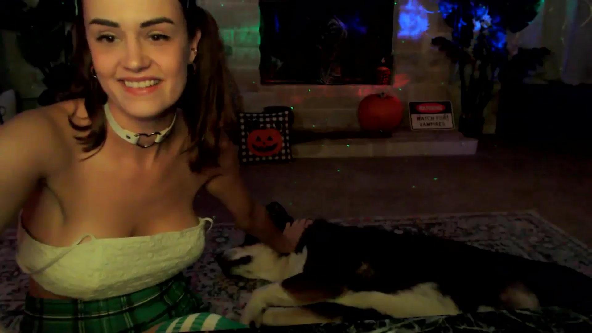 Gallery image thumbnail from HeidiKlumsy's myfreecams stream on, 10/23/2025, 03:10 image 17 of 20