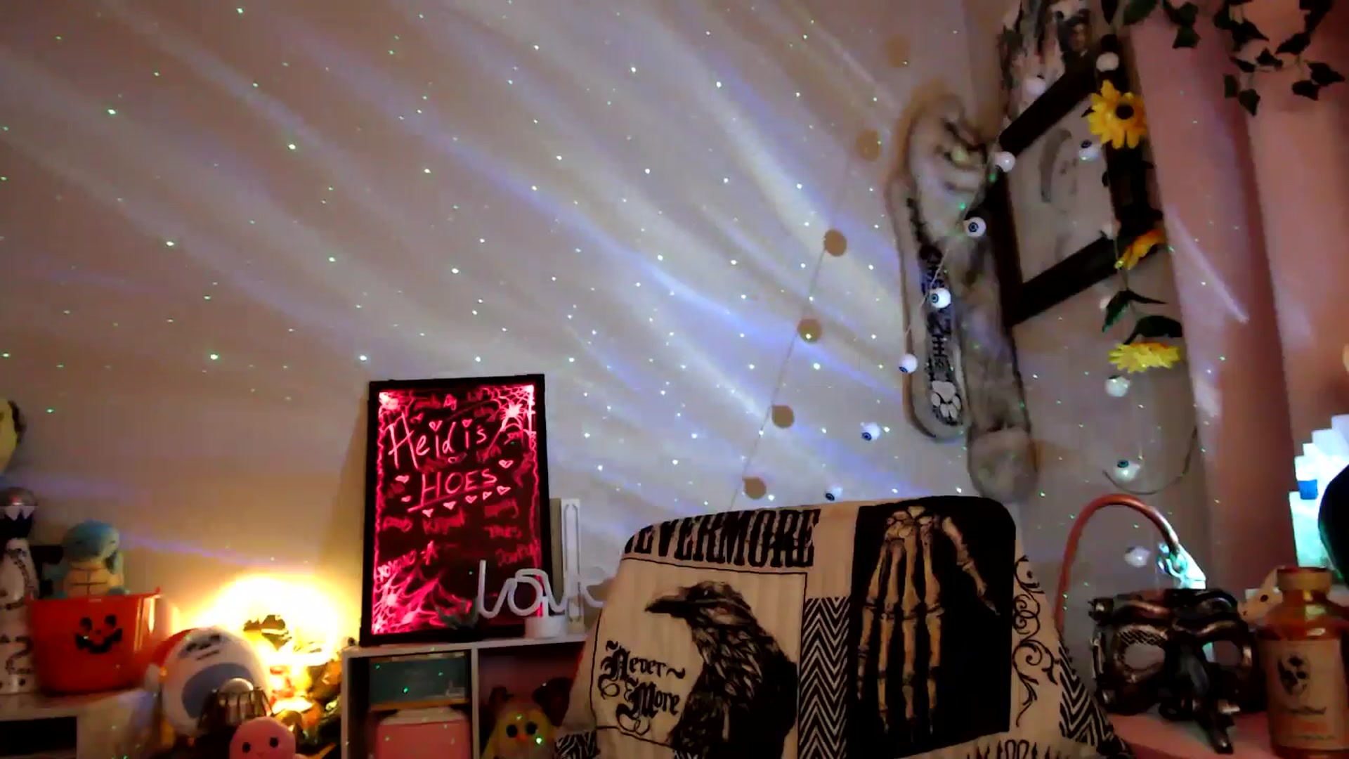 Gallery image thumbnail from HeidiKlumsy's myfreecams stream on, 10/23/2025, 05:31 image 6 of 20