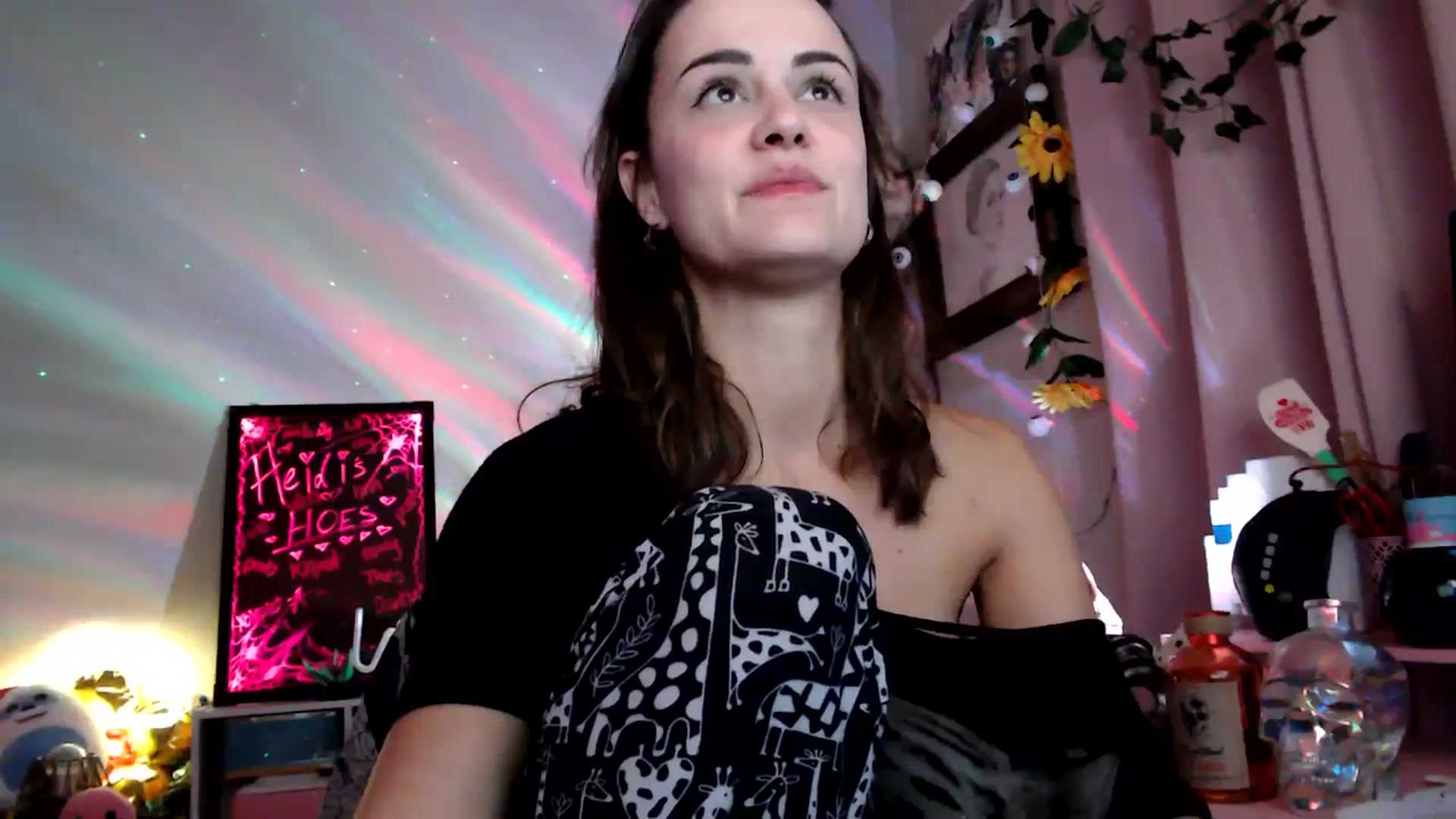 Gallery image thumbnail from HeidiKlumsy's myfreecams stream on, 10/23/2025, 05:31 image 8 of 20