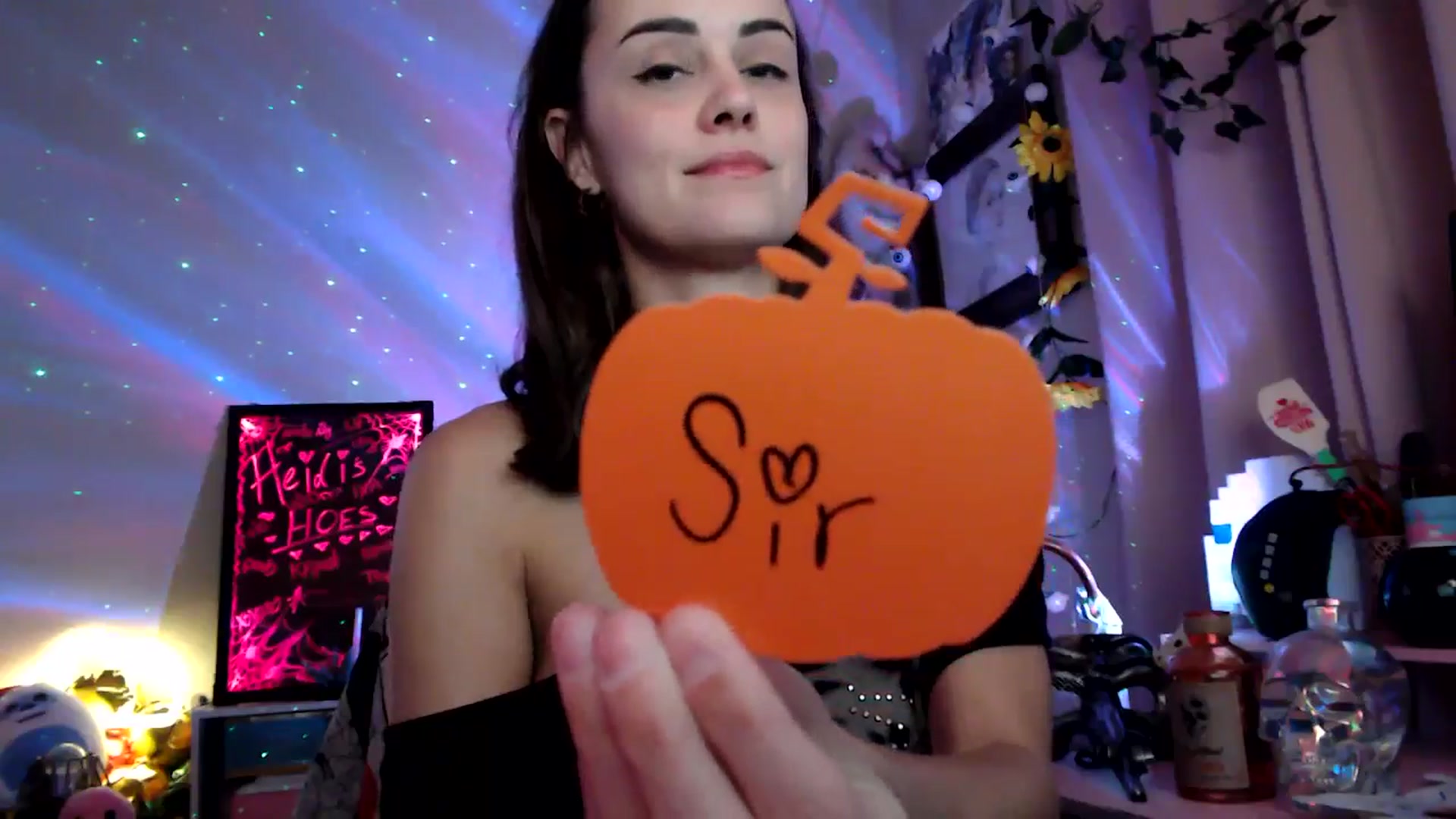 Gallery image thumbnail from HeidiKlumsy's myfreecams stream on, 10/23/2025, 05:31 image 12 of 20