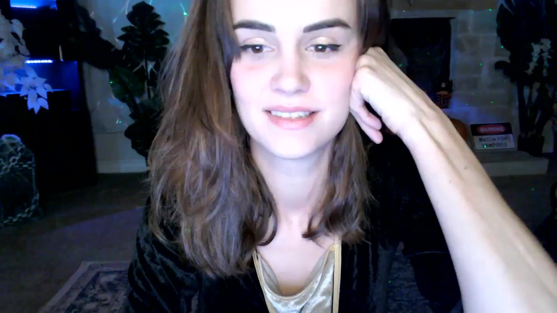 Gallery image thumbnail from HeidiKlumsy's myfreecams stream on, 10/25/2025, 01:44 image 2 of 20