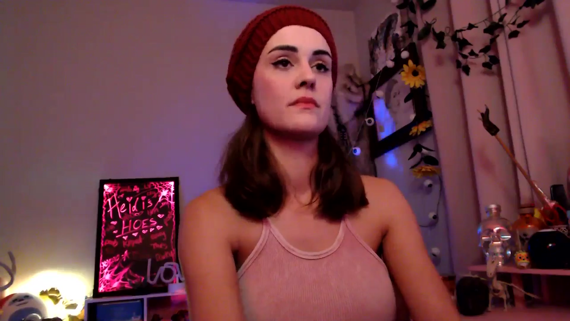 Gallery image thumbnail from HeidiKlumsy's myfreecams stream on, 10/29/2025, 08:14 image 9 of 20
