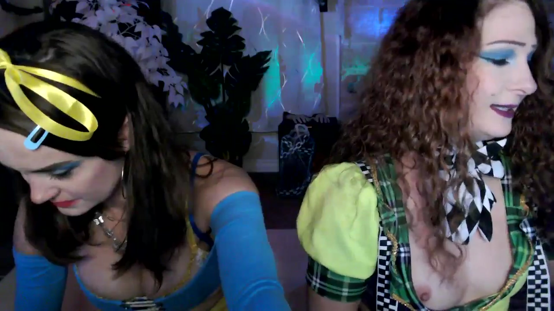 Gallery image thumbnail from HeidiKlumsy's myfreecams stream on, 10/30/2025, 01:57 image 14 of 20