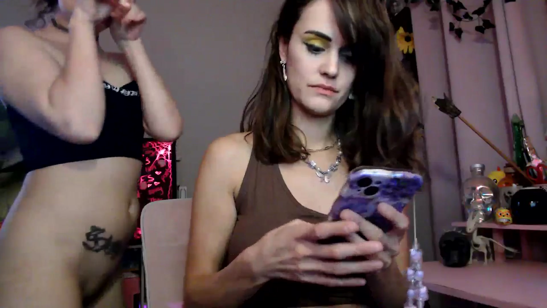 Gallery image thumbnail from HeidiKlumsy's myfreecams stream on, 10/30/2025, 07:45 image 9 of 20