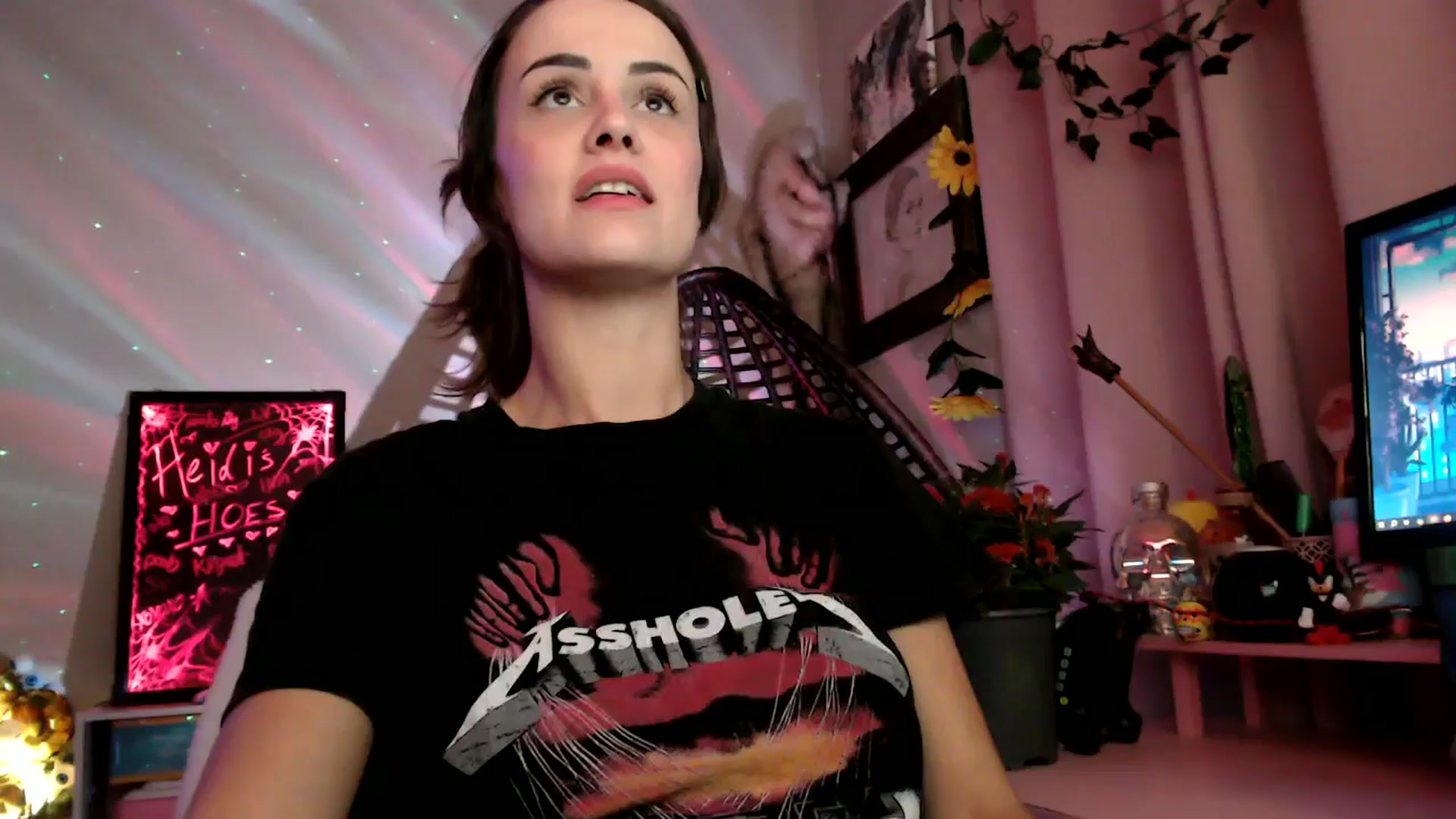 Gallery image thumbnail from HeidiKlumsy's myfreecams stream on, 11/05/2025, 23:44 image 1 of 20