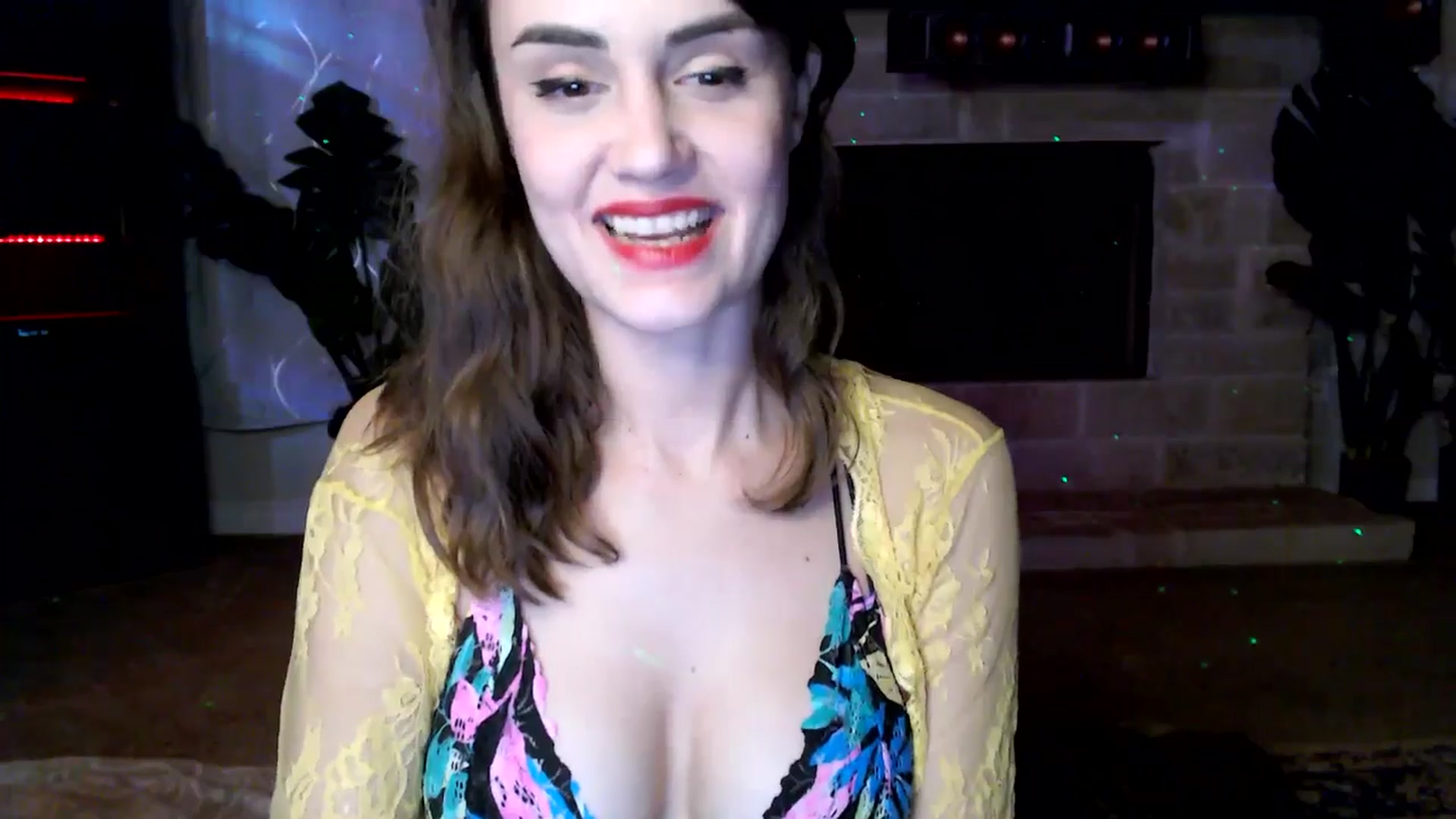 Gallery image thumbnail from HeidiKlumsy's myfreecams stream on, 11/06/2025, 03:24 image 19 of 20