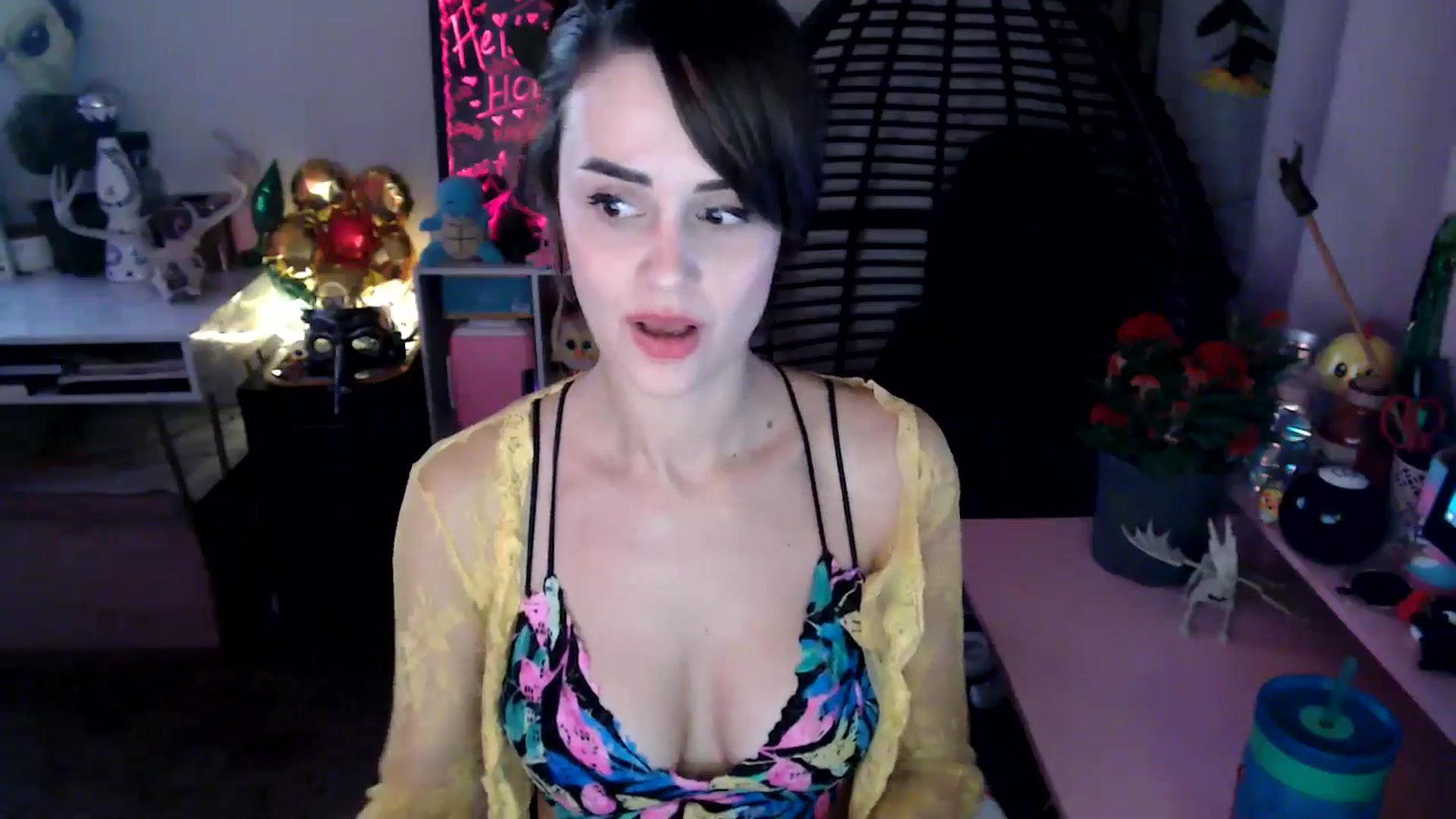 Gallery image thumbnail from HeidiKlumsy's myfreecams stream on, 11/06/2025, 04:21 image 6 of 20
