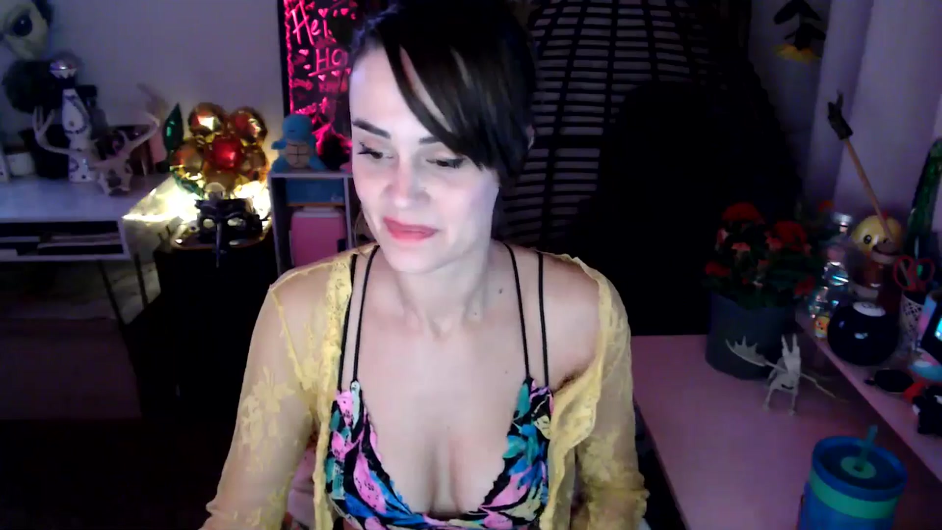 Gallery image thumbnail from HeidiKlumsy's myfreecams stream on, 11/06/2025, 04:21 image 7 of 20