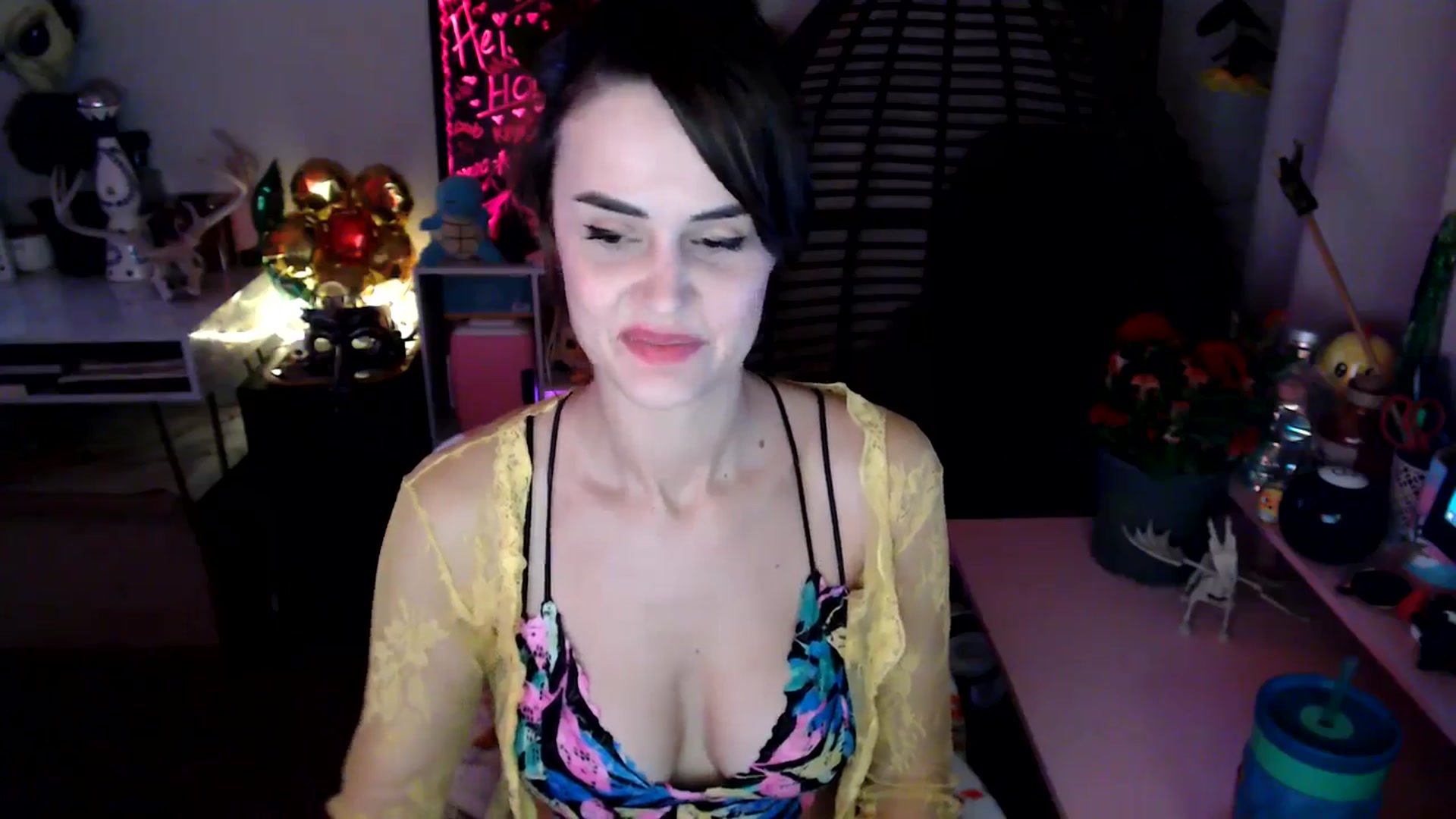 Gallery image thumbnail from HeidiKlumsy's myfreecams stream on, 11/06/2025, 04:21 image 9 of 20