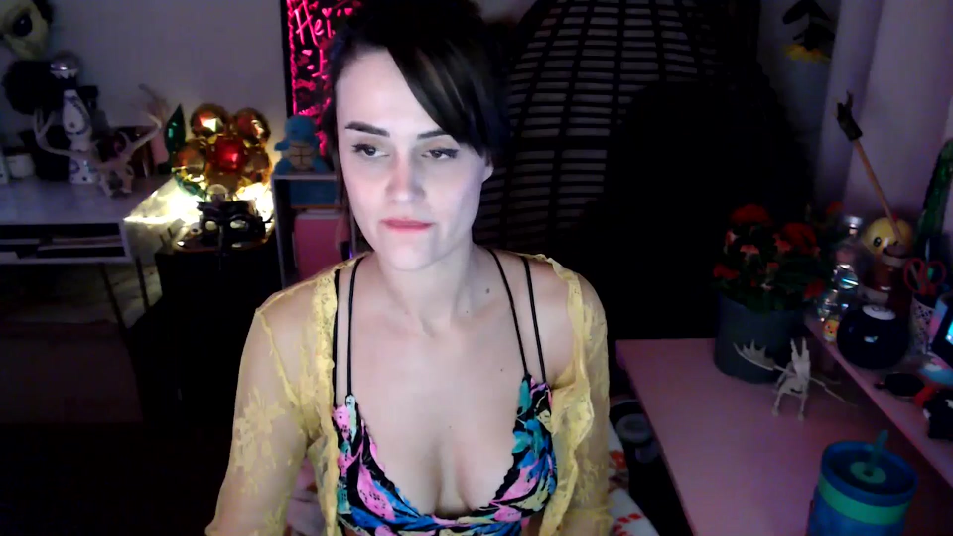 Gallery image thumbnail from HeidiKlumsy's myfreecams stream on, 11/06/2025, 04:21 image 10 of 20