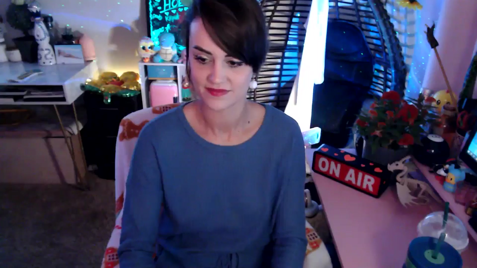 Gallery image thumbnail from HeidiKlumsy's myfreecams stream on, 11/06/2025, 22:16 image 19 of 20