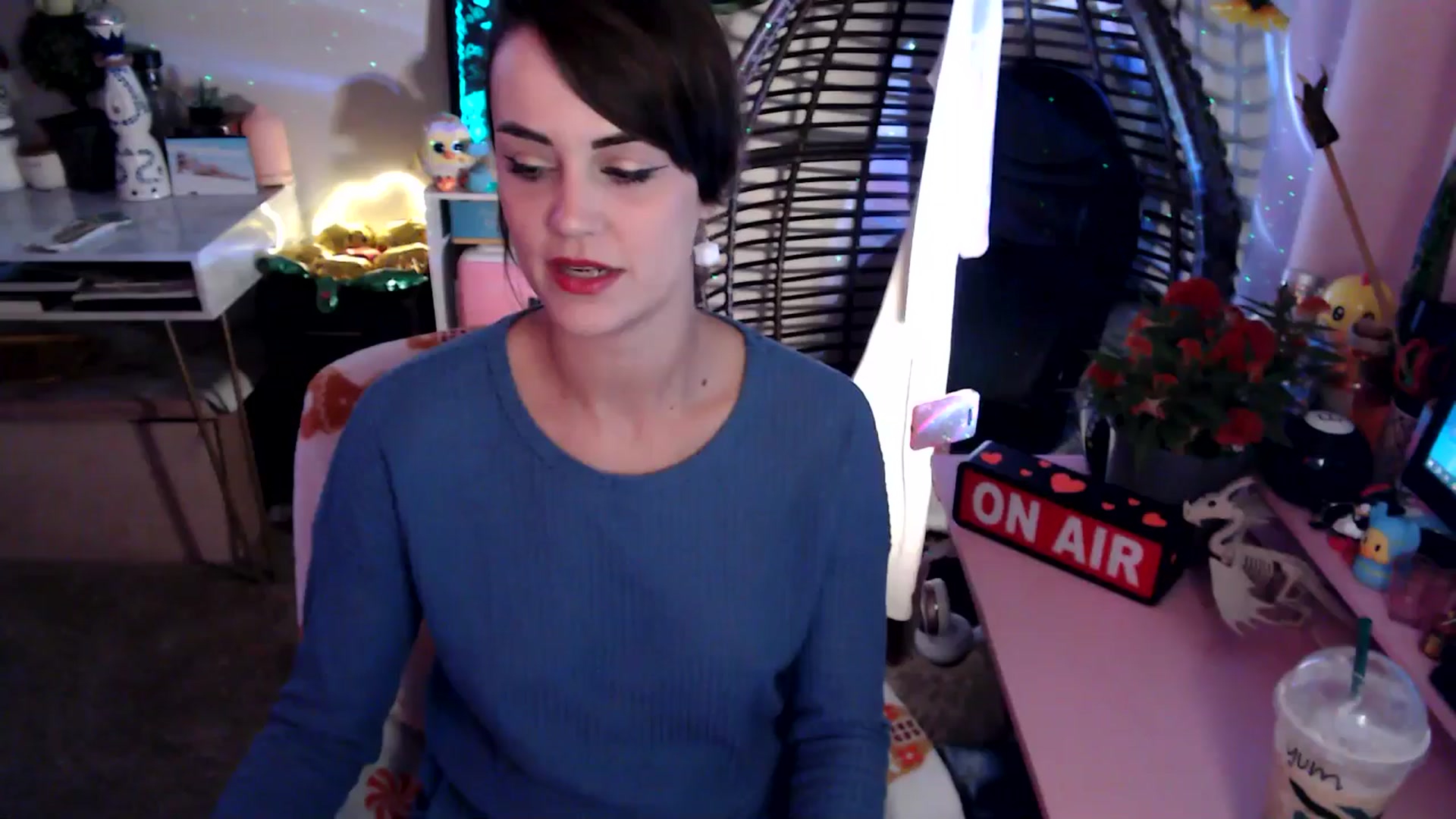 Gallery image thumbnail from HeidiKlumsy's myfreecams stream on, 11/06/2025, 22:16 image 7 of 20