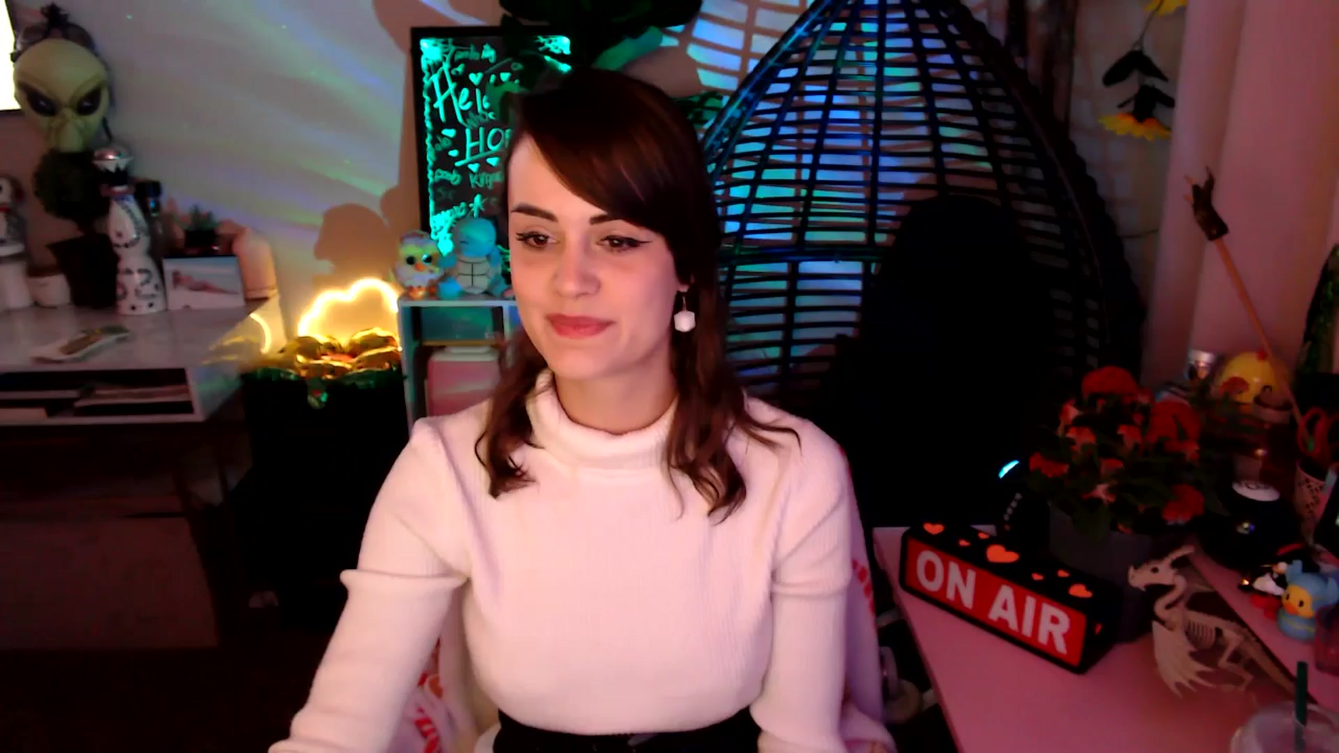Gallery image thumbnail from HeidiKlumsy's myfreecams stream on, 11/06/2025, 23:38 image 12 of 20