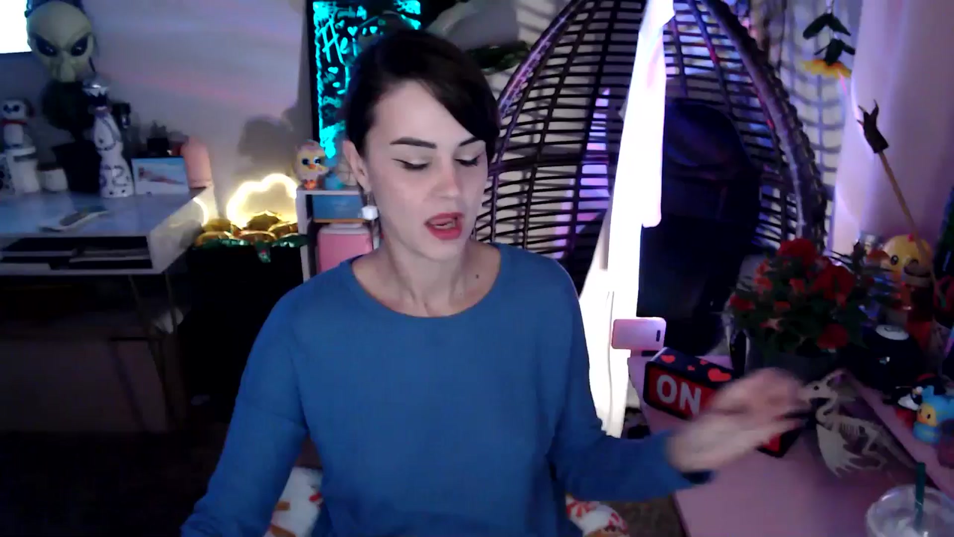 Gallery image thumbnail from HeidiKlumsy's myfreecams stream on, 11/06/2025, 23:38 image 1 of 20