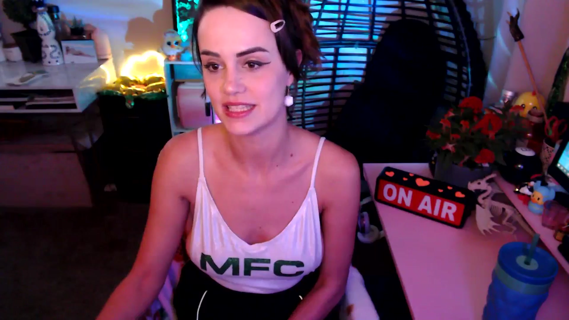 Gallery image thumbnail from HeidiKlumsy's myfreecams stream on, 11/07/2025, 03:37 image 4 of 20