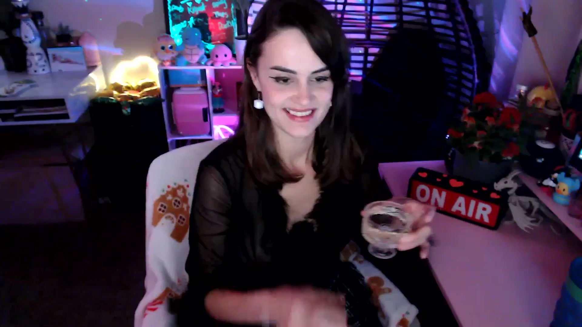 Gallery image thumbnail from HeidiKlumsy's myfreecams stream on, 11/07/2025, 06:12 image 14 of 20