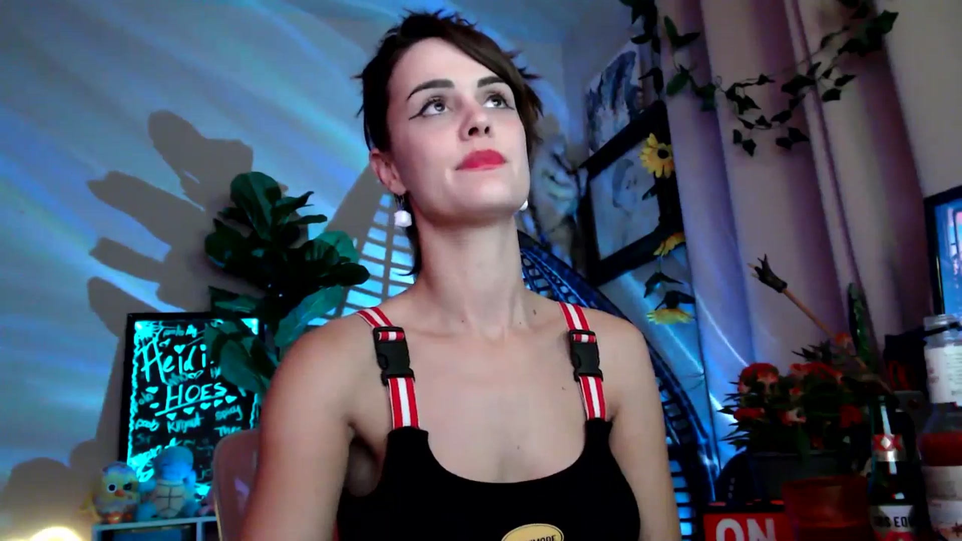 Gallery image thumbnail from HeidiKlumsy's myfreecams stream on, 11/07/2025, 07:24 image 16 of 20
