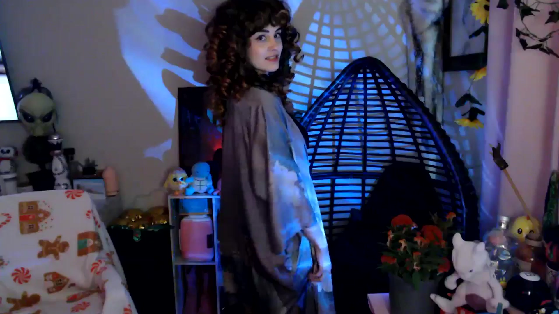 Gallery image thumbnail from HeidiKlumsy's myfreecams stream on, 11/07/2025, 20:16 image 4 of 20