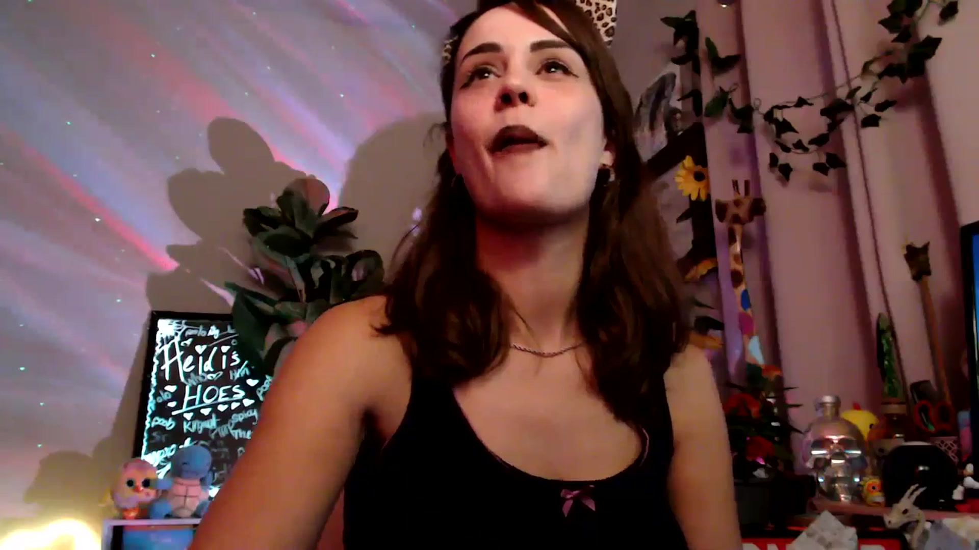 Gallery image thumbnail from HeidiKlumsy's myfreecams stream on, 11/10/2025, 04:27 image 20 of 20
