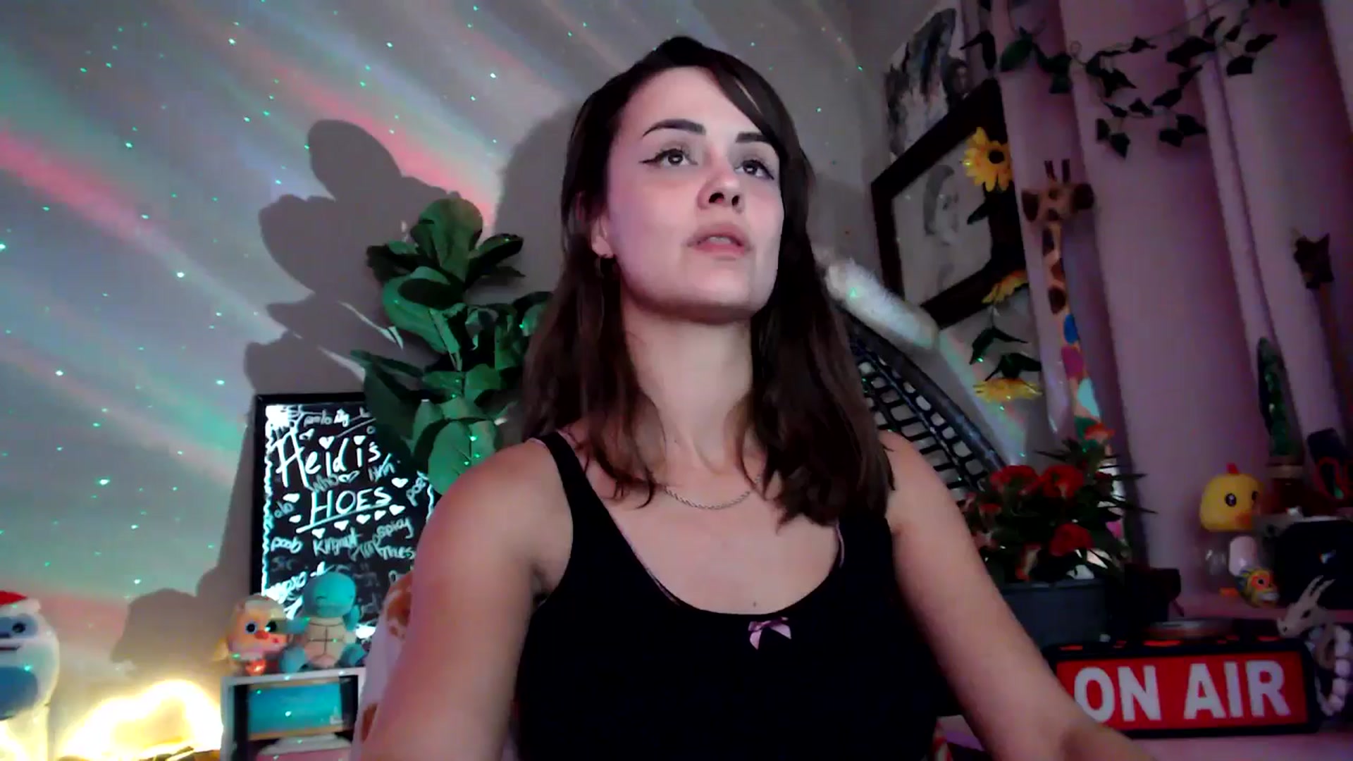 Gallery image thumbnail from HeidiKlumsy's myfreecams stream on, 11/10/2025, 06:35 image 14 of 20