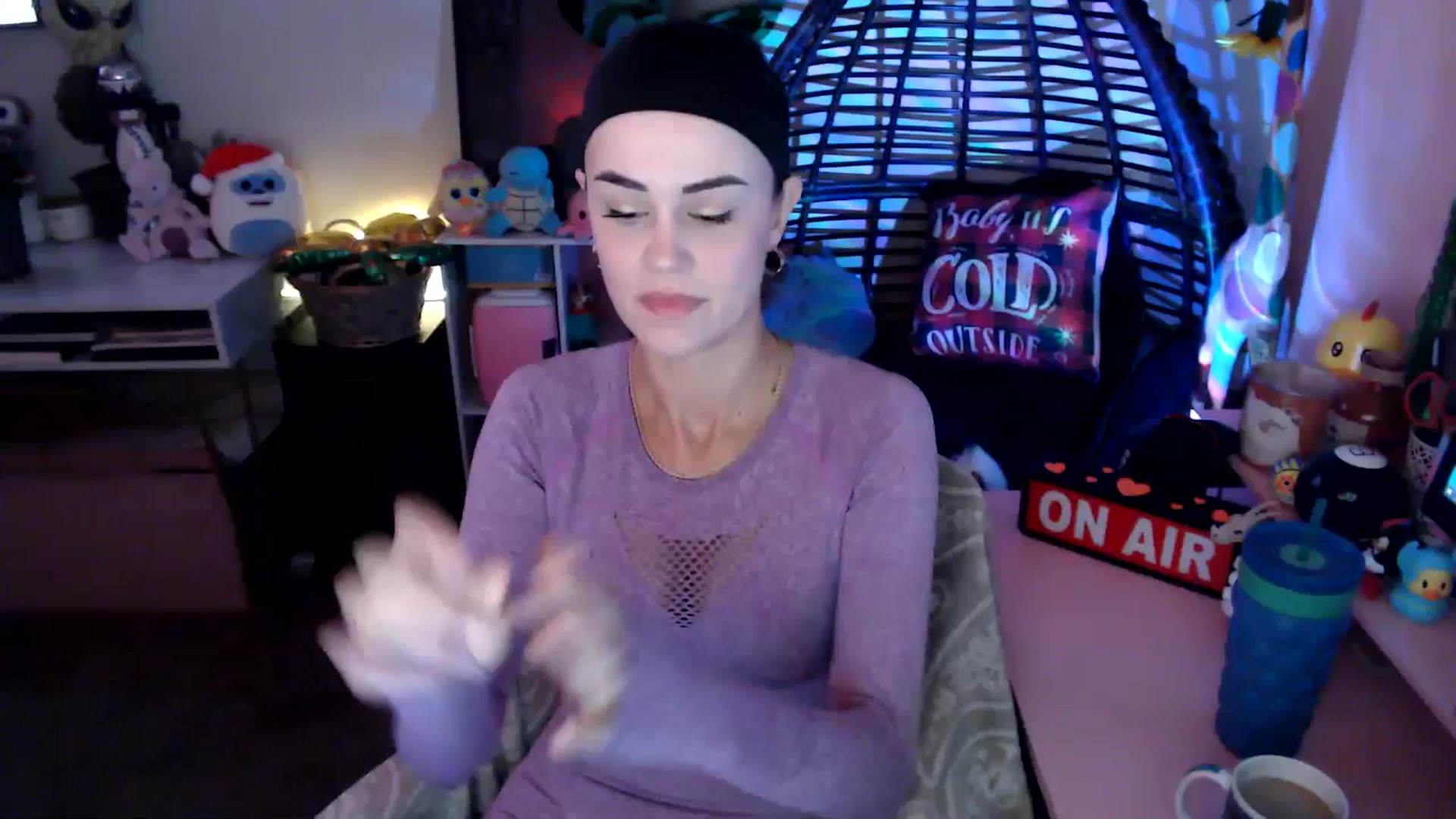 Gallery image thumbnail from HeidiKlumsy's myfreecams stream on, 11/10/2025, 21:31 image 5 of 20