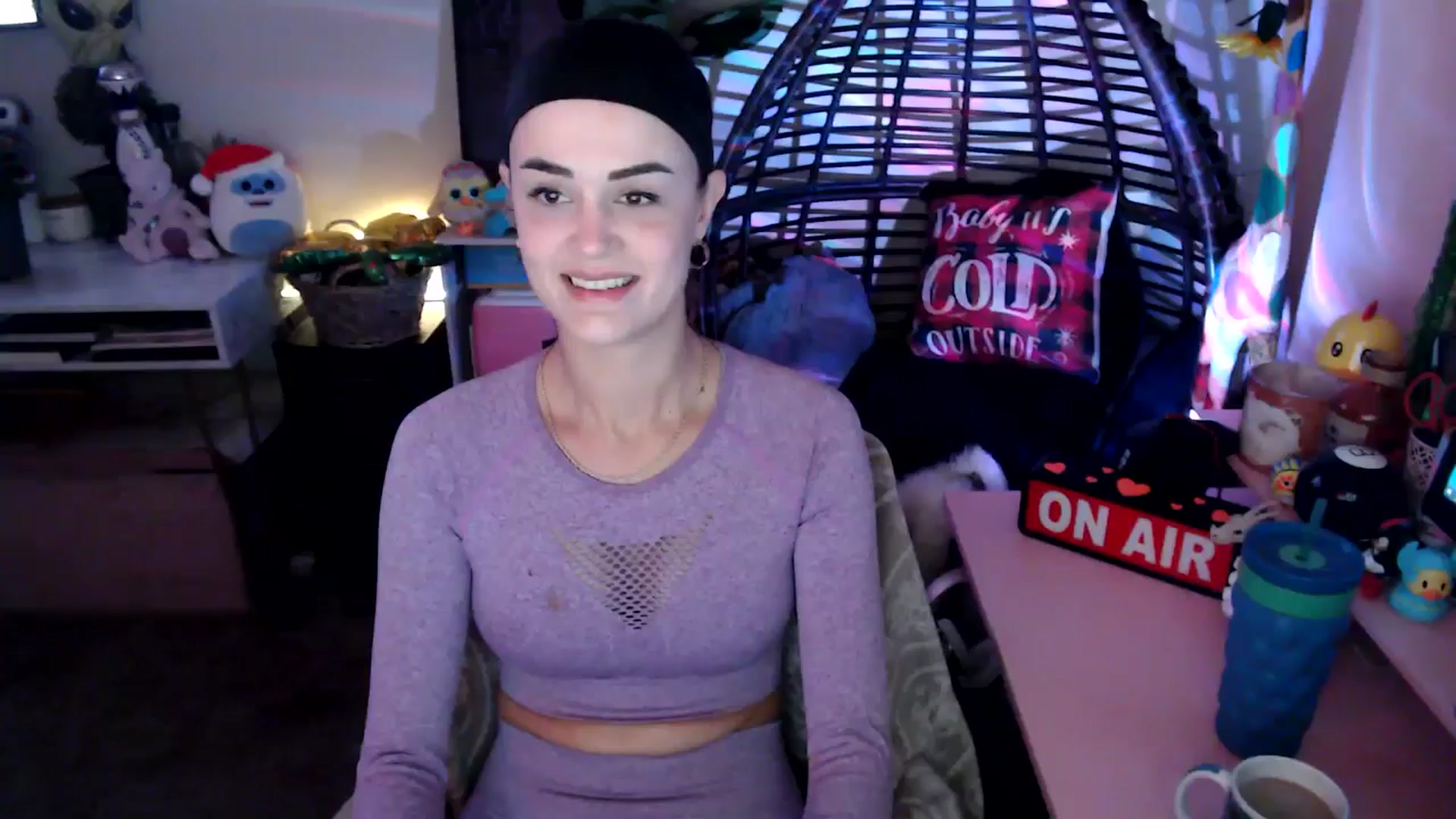 Gallery image thumbnail from HeidiKlumsy's myfreecams stream on, 11/10/2025, 21:31 image 1 of 20