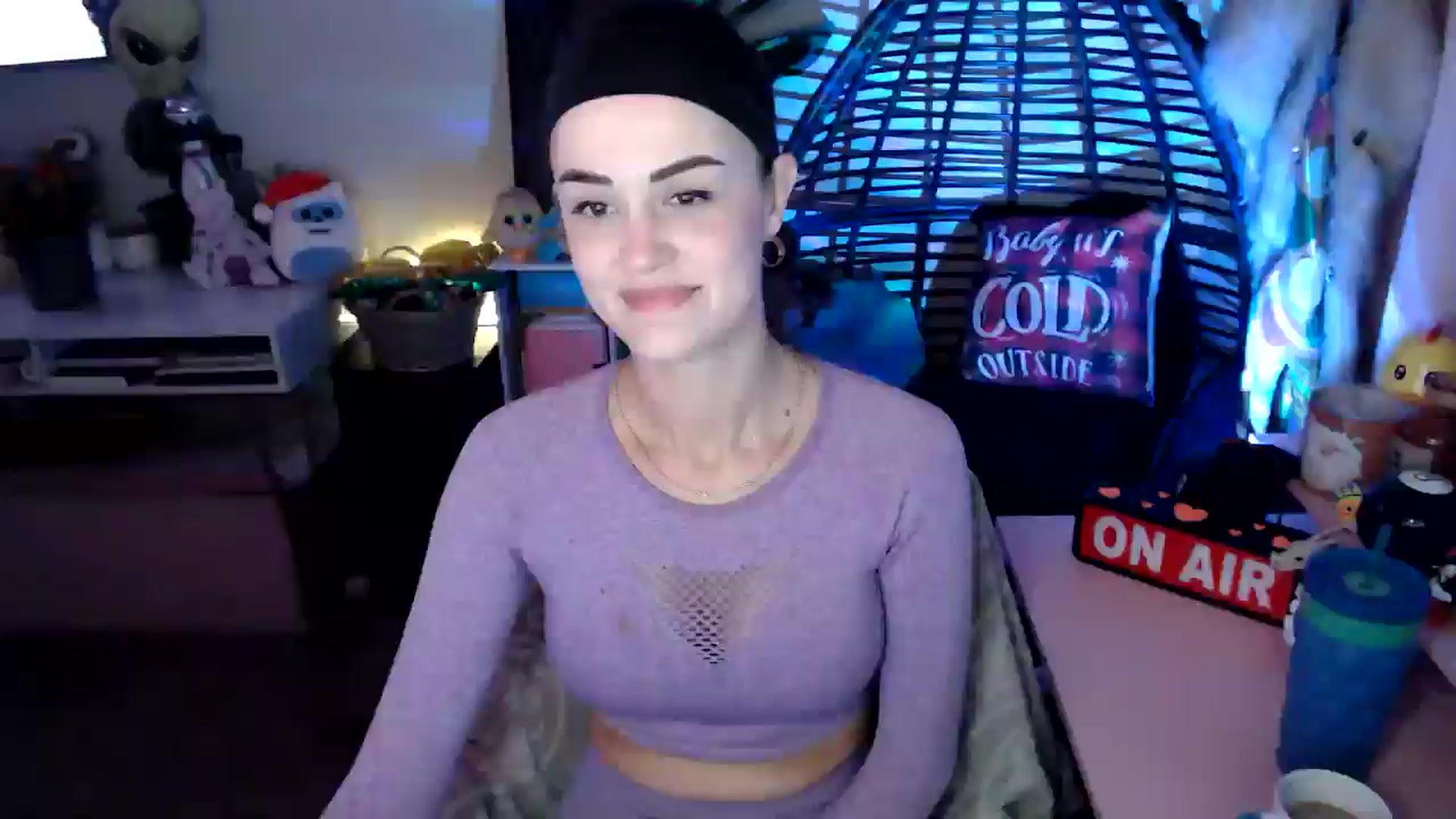 Gallery image thumbnail from HeidiKlumsy's myfreecams stream on, 11/10/2025, 21:31 image 8 of 20