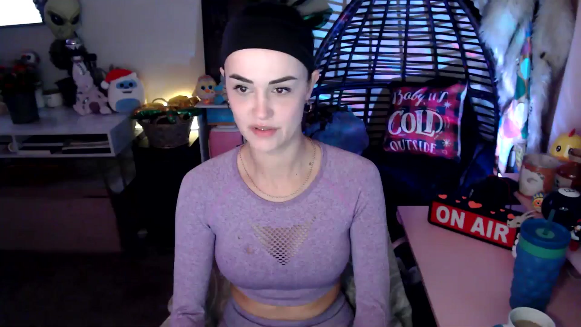 Gallery image thumbnail from HeidiKlumsy's myfreecams stream on, 11/10/2025, 21:31 image 11 of 20