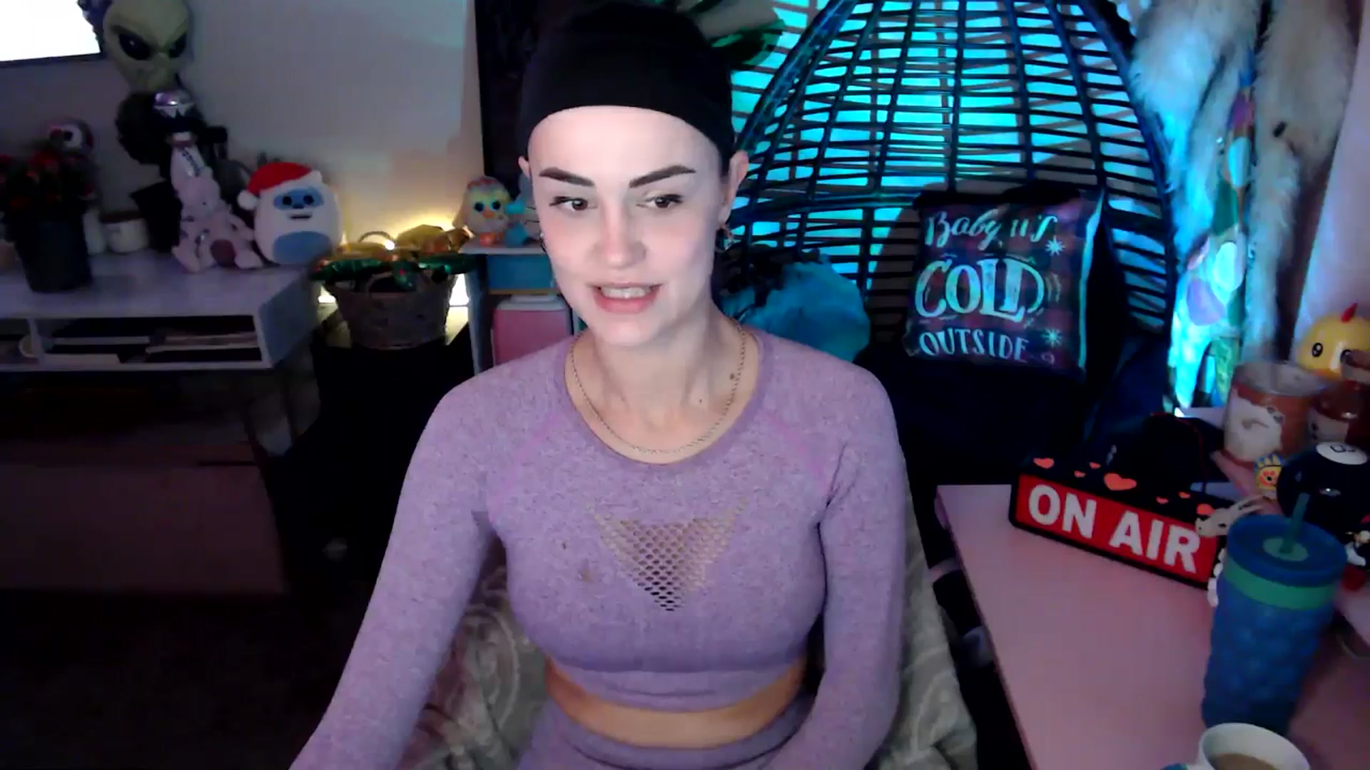 Gallery image thumbnail from HeidiKlumsy's myfreecams stream on, 11/10/2025, 21:31 image 9 of 20