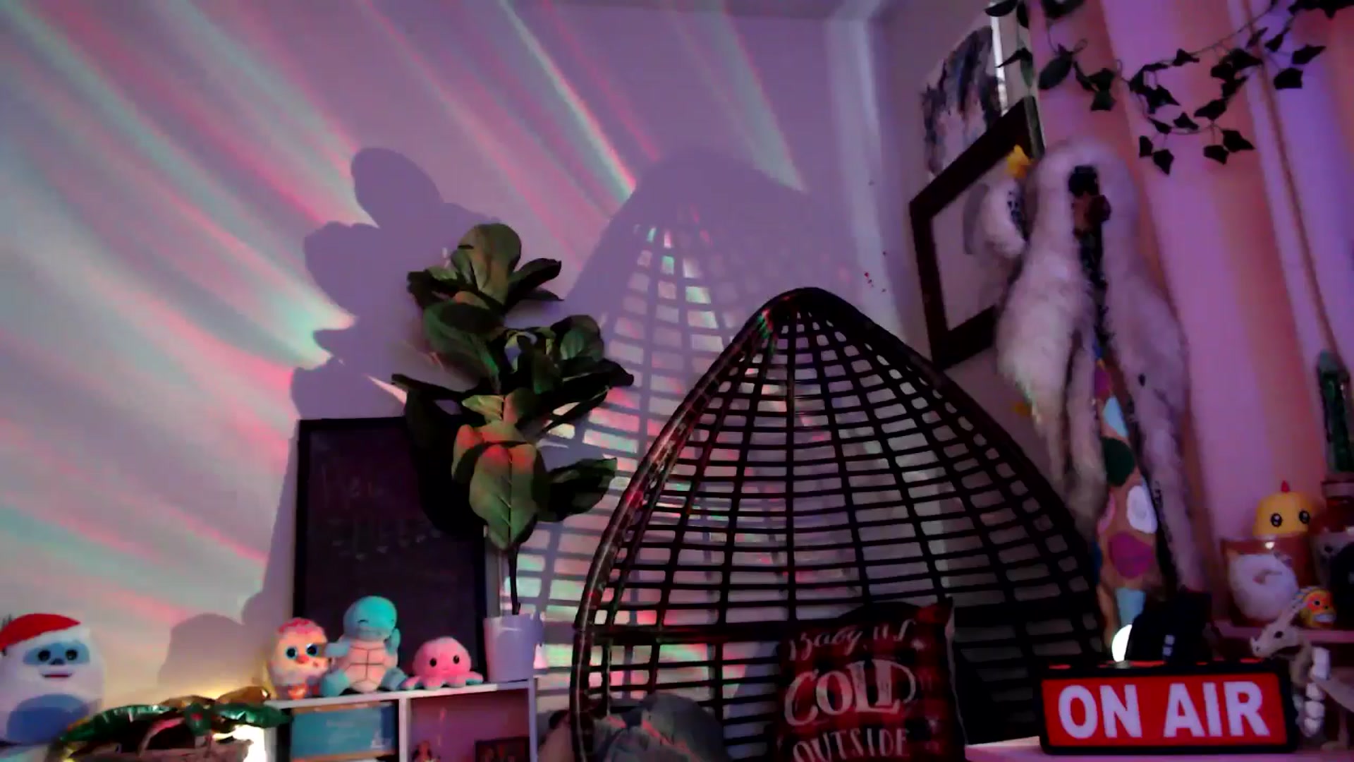 Gallery image thumbnail from HeidiKlumsy's myfreecams stream on, 11/10/2025, 22:29 image 17 of 20