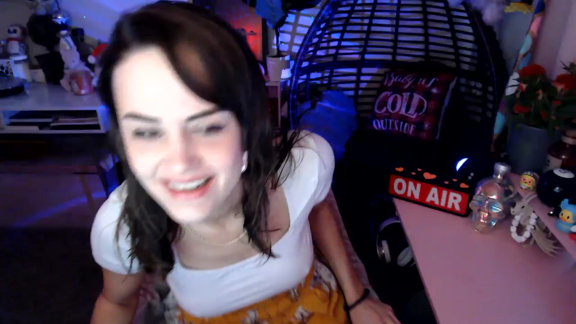 Gallery image thumbnail from HeidiKlumsy's myfreecams stream on, 11/11/2025, 20:12 image 1 of 20