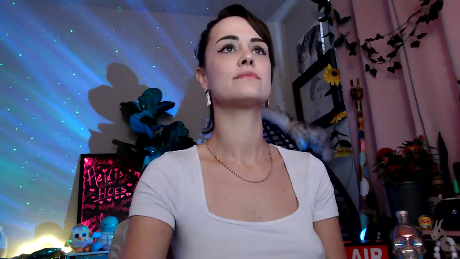 Gallery image thumbnail from HeidiKlumsy's myfreecams stream on, 11/11/2025, 20:12 image 8 of 20