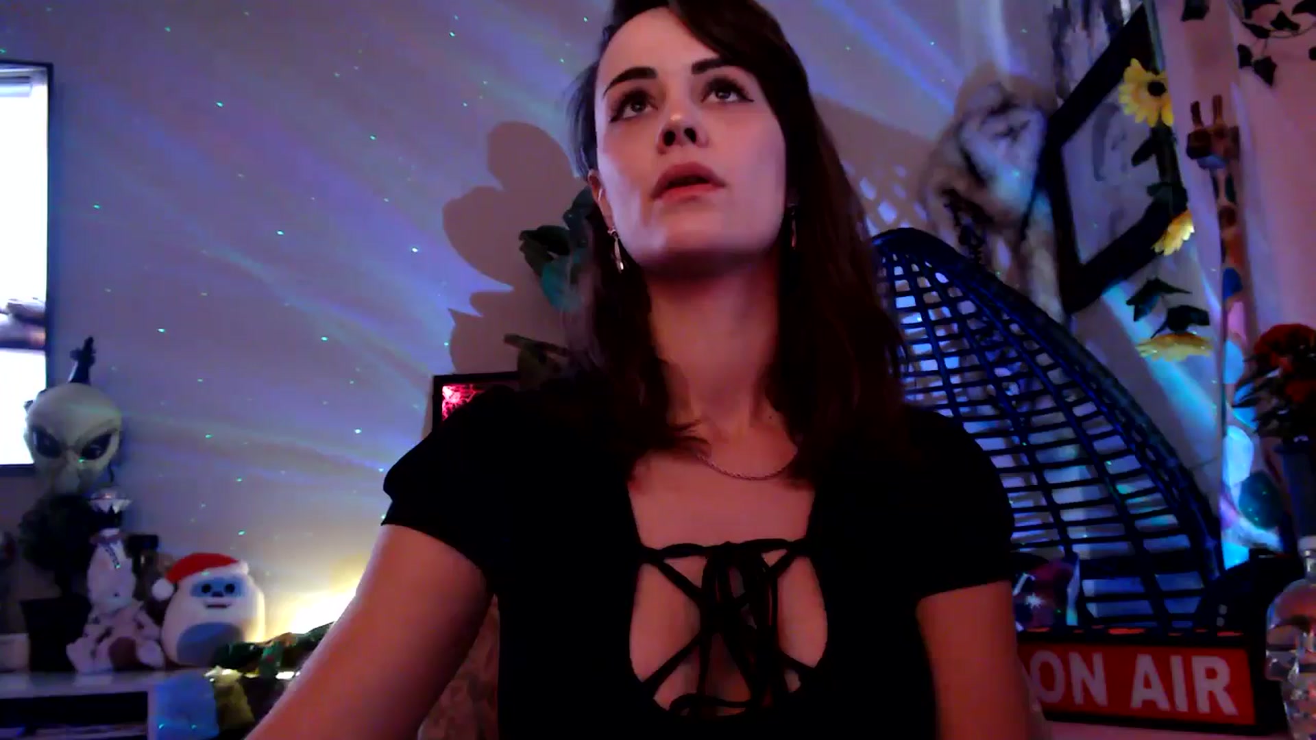 Gallery image thumbnail from HeidiKlumsy's myfreecams stream on, 11/11/2025, 20:52 image 19 of 20