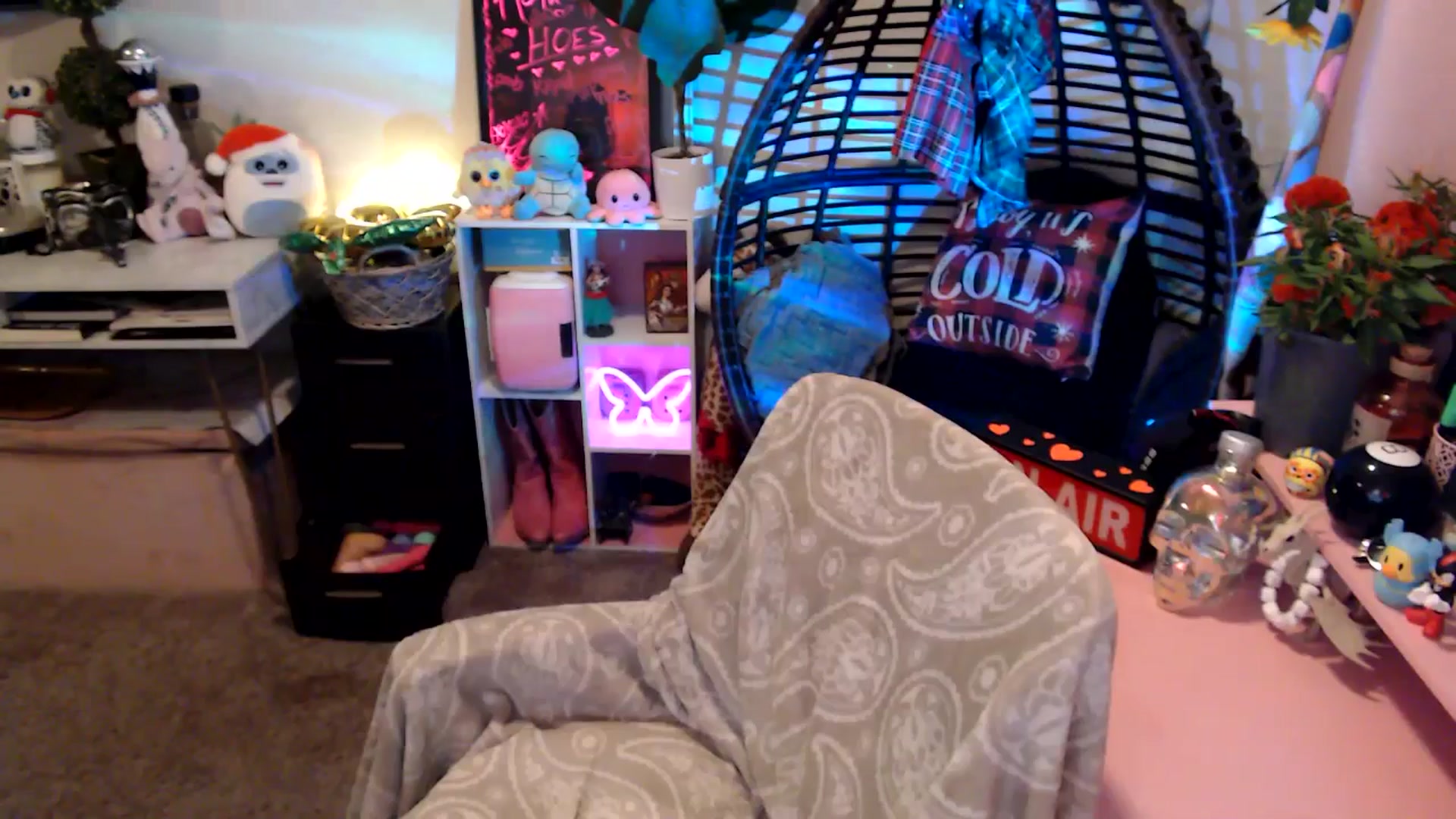 Gallery image thumbnail from HeidiKlumsy's myfreecams stream on, 11/11/2025, 22:34 image 15 of 20