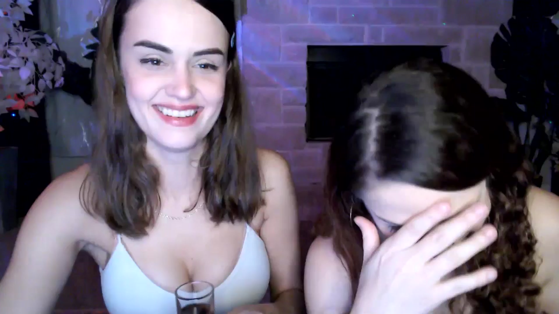 Gallery image thumbnail from HeidiKlumsy's myfreecams stream on, 11/14/2025, 03:35 image 14 of 20