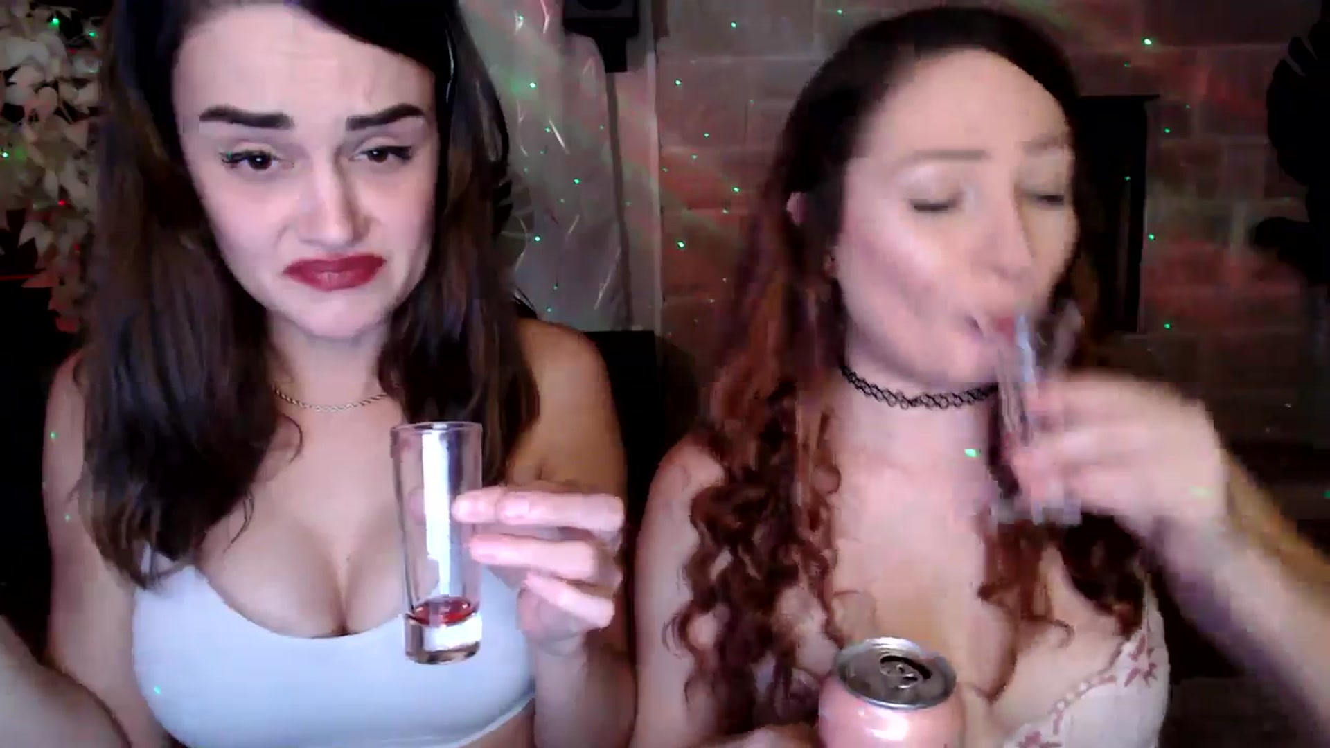 Gallery image thumbnail from HeidiKlumsy's myfreecams stream on, 11/14/2025, 04:24 image 11 of 20
