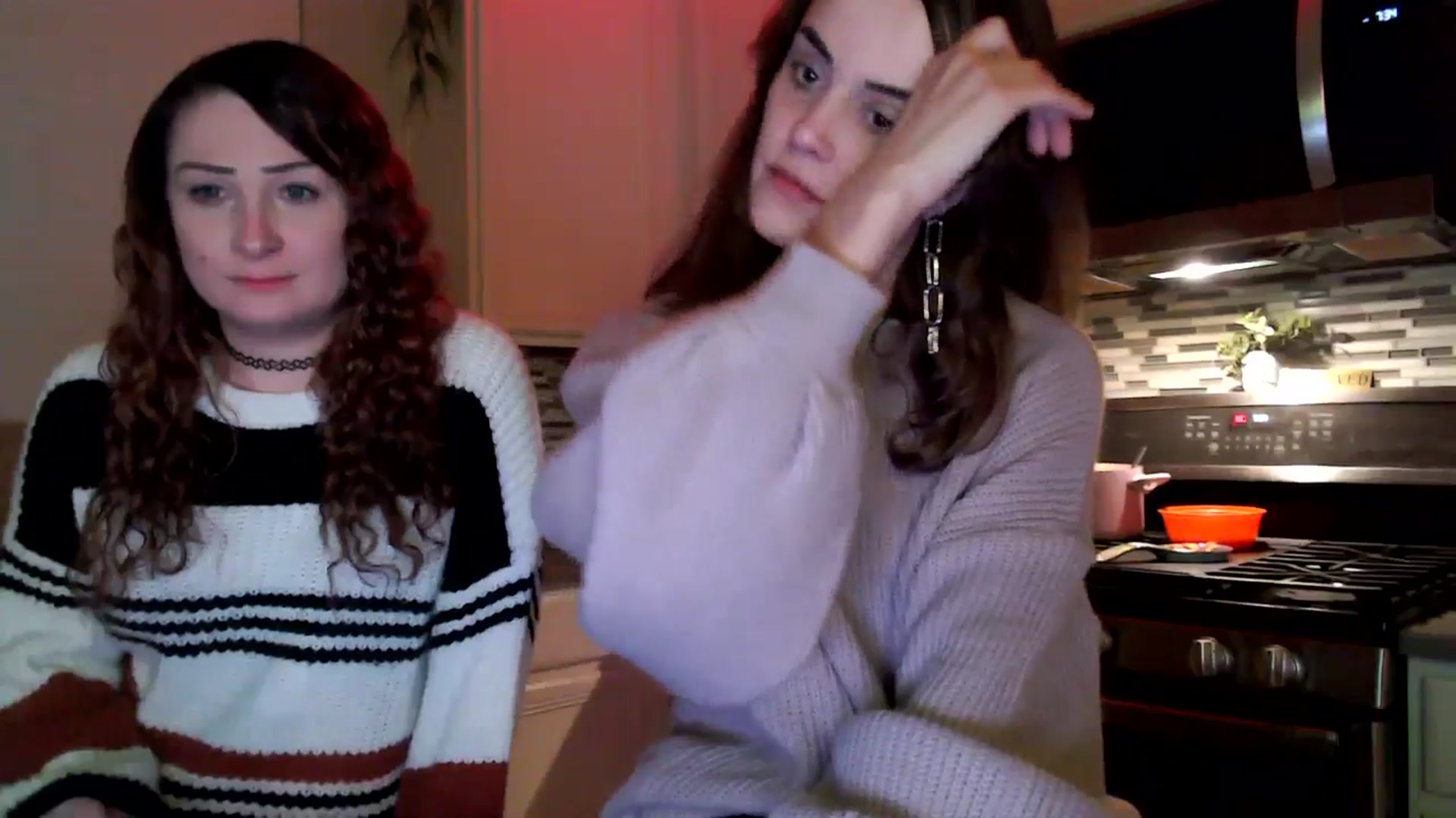 Gallery image thumbnail from HeidiKlumsy's myfreecams stream on, 11/15/2025, 01:45 image 11 of 20