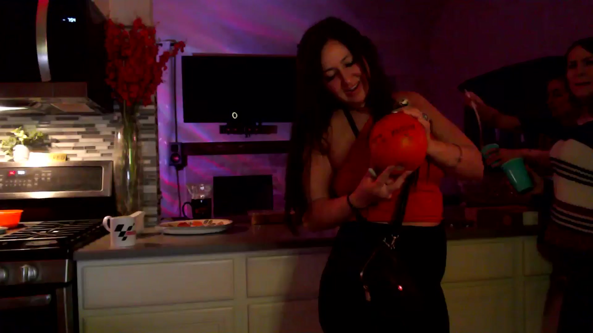 Gallery image thumbnail from HeidiKlumsy's myfreecams stream on, 11/15/2025, 02:01 image 12 of 20