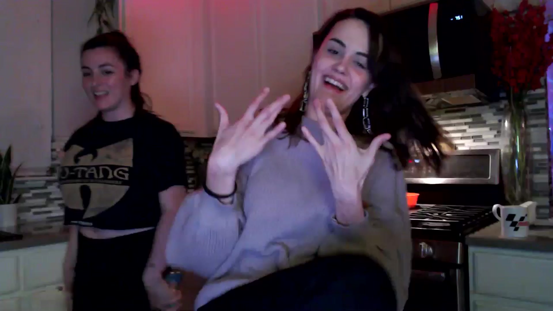 Gallery image thumbnail from HeidiKlumsy's myfreecams stream on, 11/15/2025, 02:01 image 8 of 20